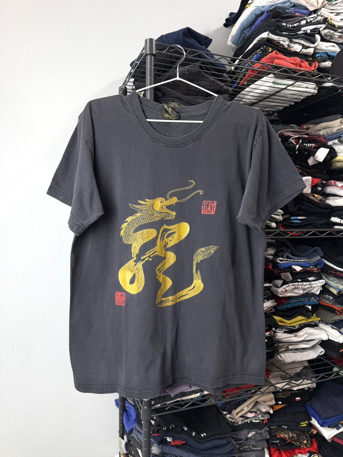Vintage Vintage 1990’s Japanese Art Dragon Hieroglyphs T Shirt Size US XL / EU 56 / 4 - 1 Thumbnail