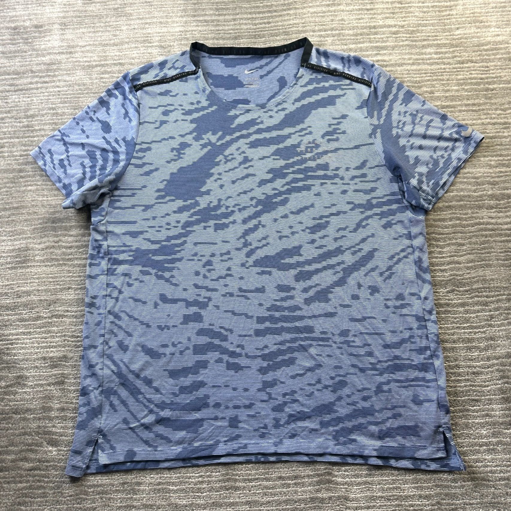Nike Nike Shirt Mens XL Blue Dri Fit Running Division Performance Logo Sports T-Shirt Size US XL / EU 56 / 4 - 2 Thumbnail