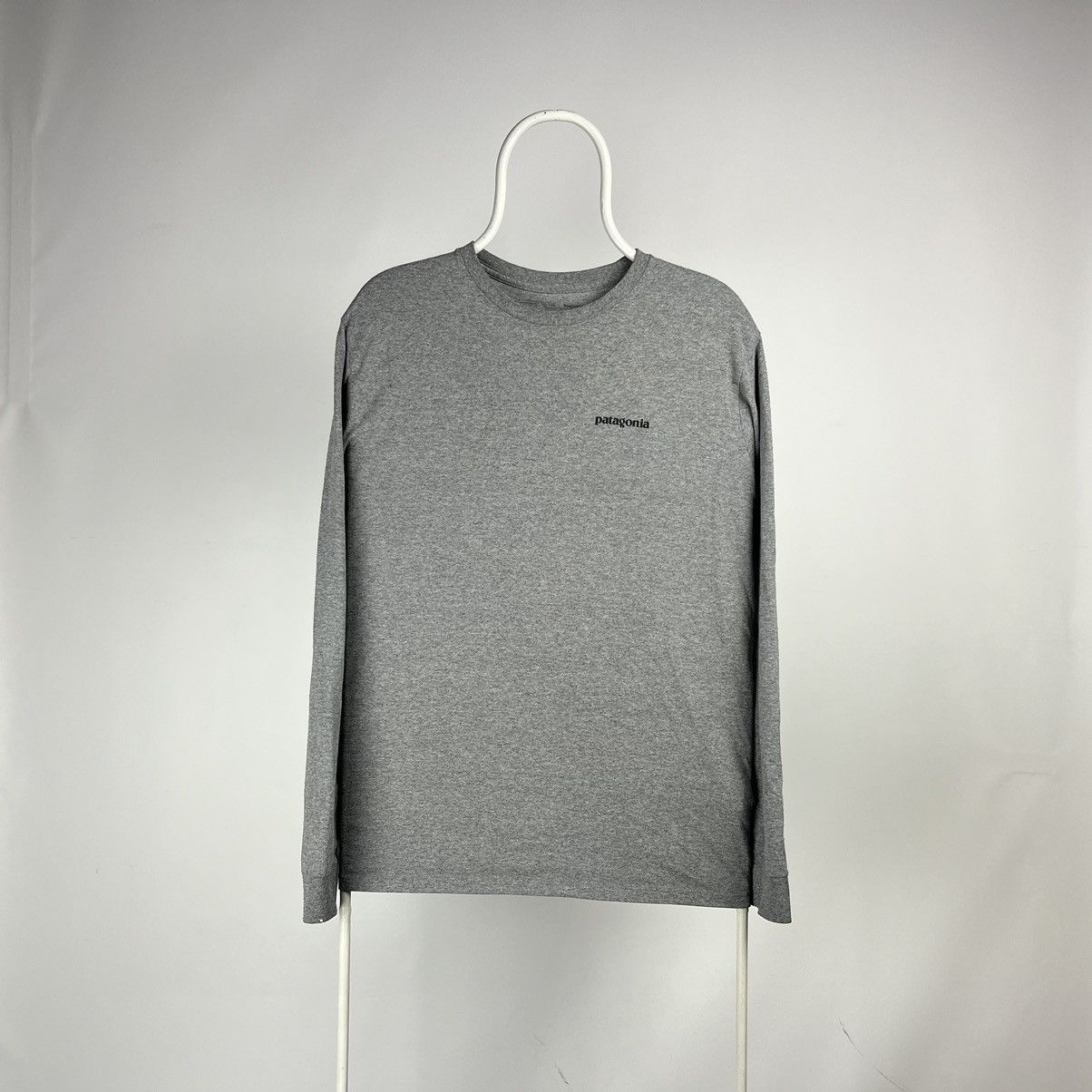 Patagonia Patagonia long sleeve size medium Size US M / EU 48-50 / 2 - 2 Thumbnail