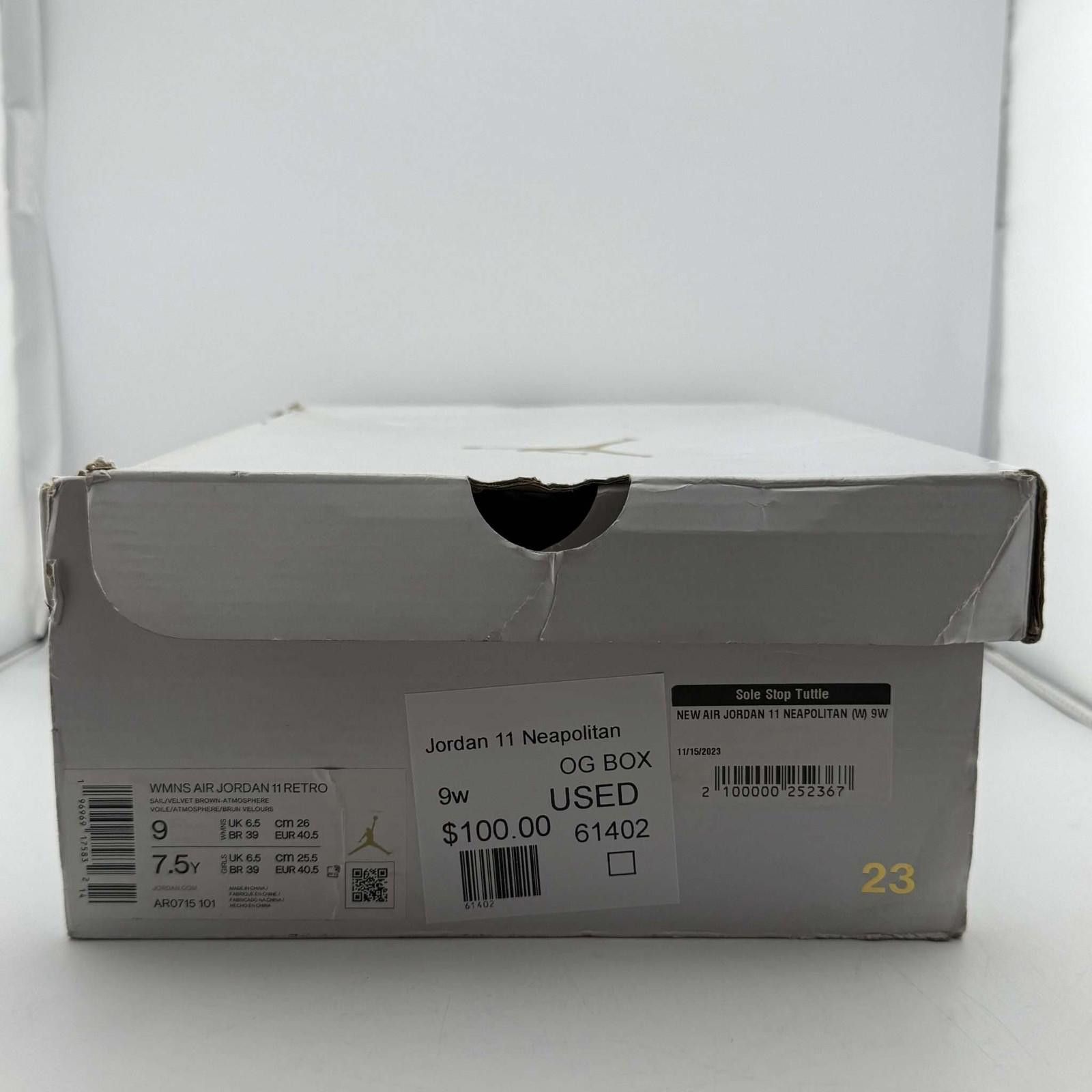 Nike Nike Air Jordan 11 Retro Neapolitan 9W Used OG Box AR0715 Size US 9 / IT 39 - 8 Thumbnail
