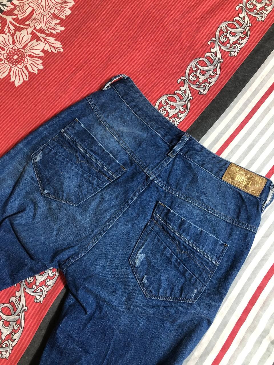 Diesel × Vintage Vintage Y2K Diesel Washed Distressed Denim Jeans Slim Size US 26 / EU 42 - 20 Thumbnail