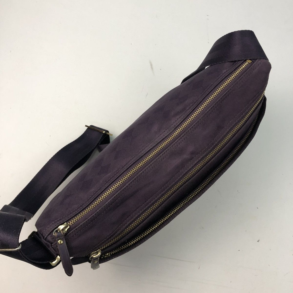 Vintage ‼️YES‼️ PORTER 10th ANNIVERSARY CROSSBODY SLING BAG Size ONE SIZE - 8 Thumbnail