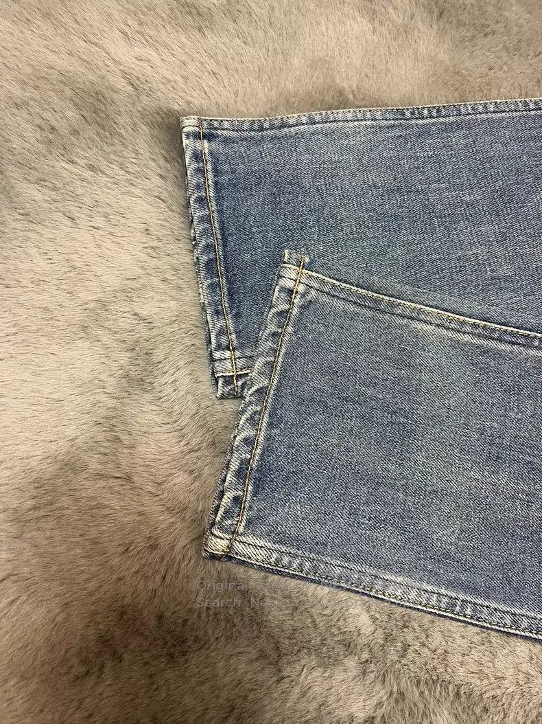 Celine CELINE Water-Washed Blue Basic Denim Jeans Size US 30 / EU 46 - 7 Thumbnail