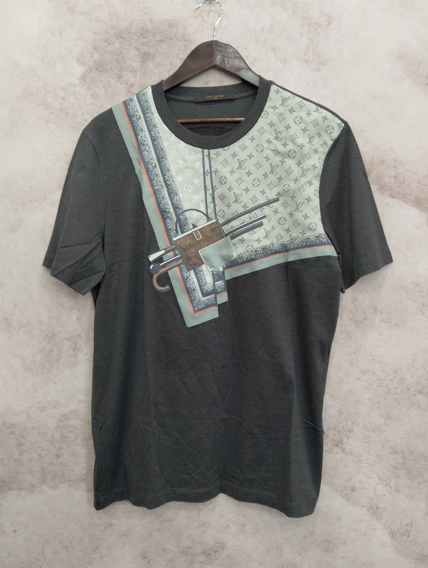 Louis Vuitton Louis Vuitton T-Shirt L Men Size US L / EU 52-54 / 3 - 1 Thumbnail