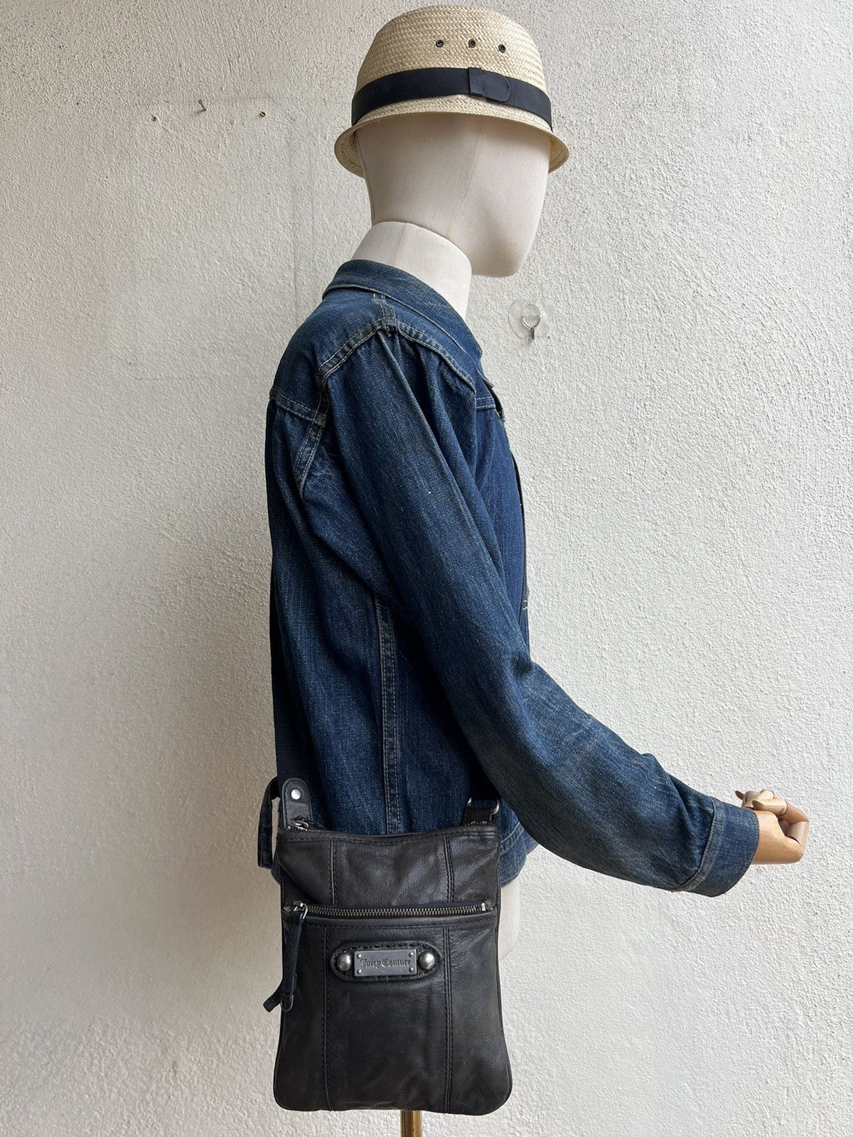 Juicy Couture Jeans Vintage Juicy Couture Patina Goat Leather Mini Bag Size ONE SIZE - 23 Thumbnail