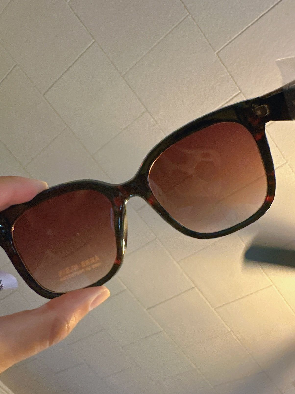 Anne Klein Anne Klein sunglasses red havana gold edge logo frame brown Size ONE SIZE - 2 Thumbnail