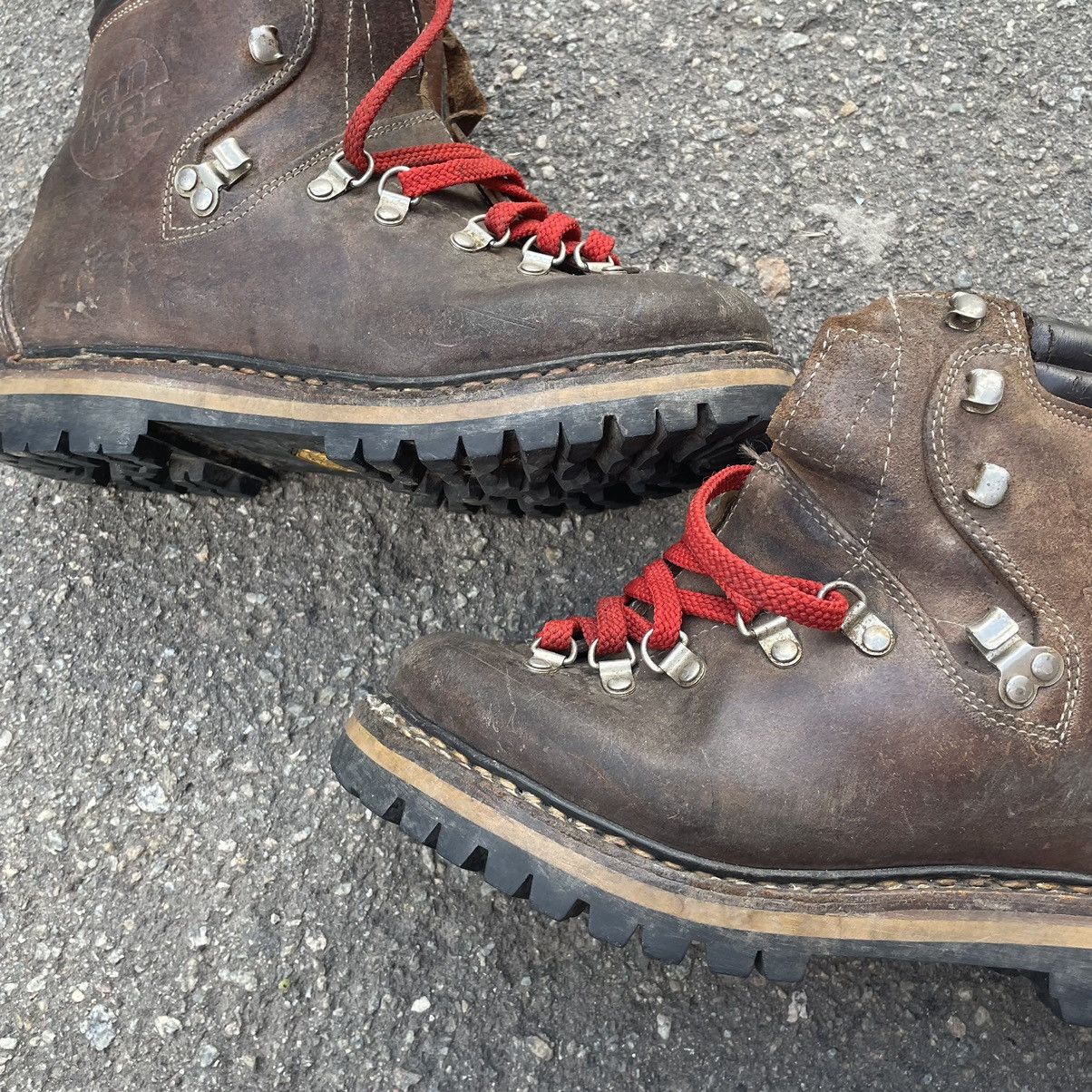 Hanwag × Japanese Brand VINTAGE 90s hanwag hiking boots ski tashi military arm SHOES Size US 7.5 / EU 40-41 - 5 Thumbnail