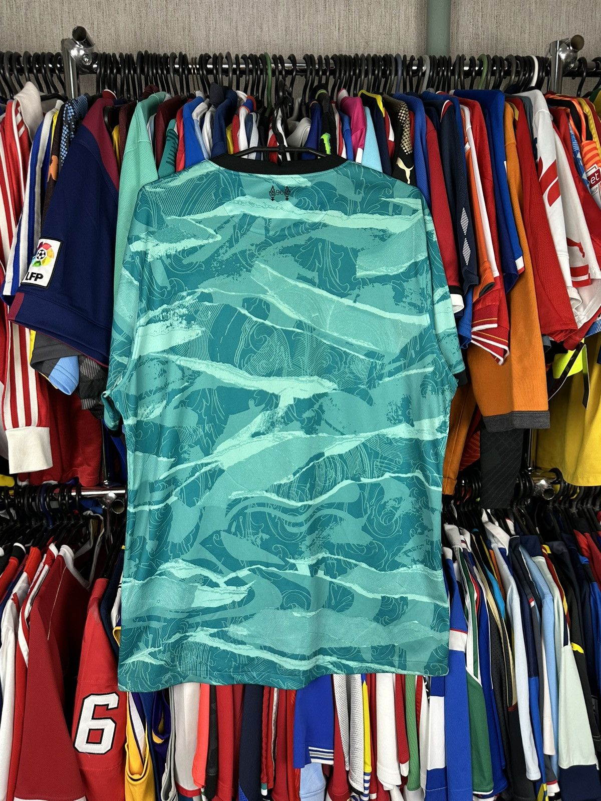 Nike LIVERPOOL 2020-21 AWAY FOOTBALL SHIRT SOCCER JERSEY NIKE XL Size US XL / EU 56 / 4 - 3 Thumbnail