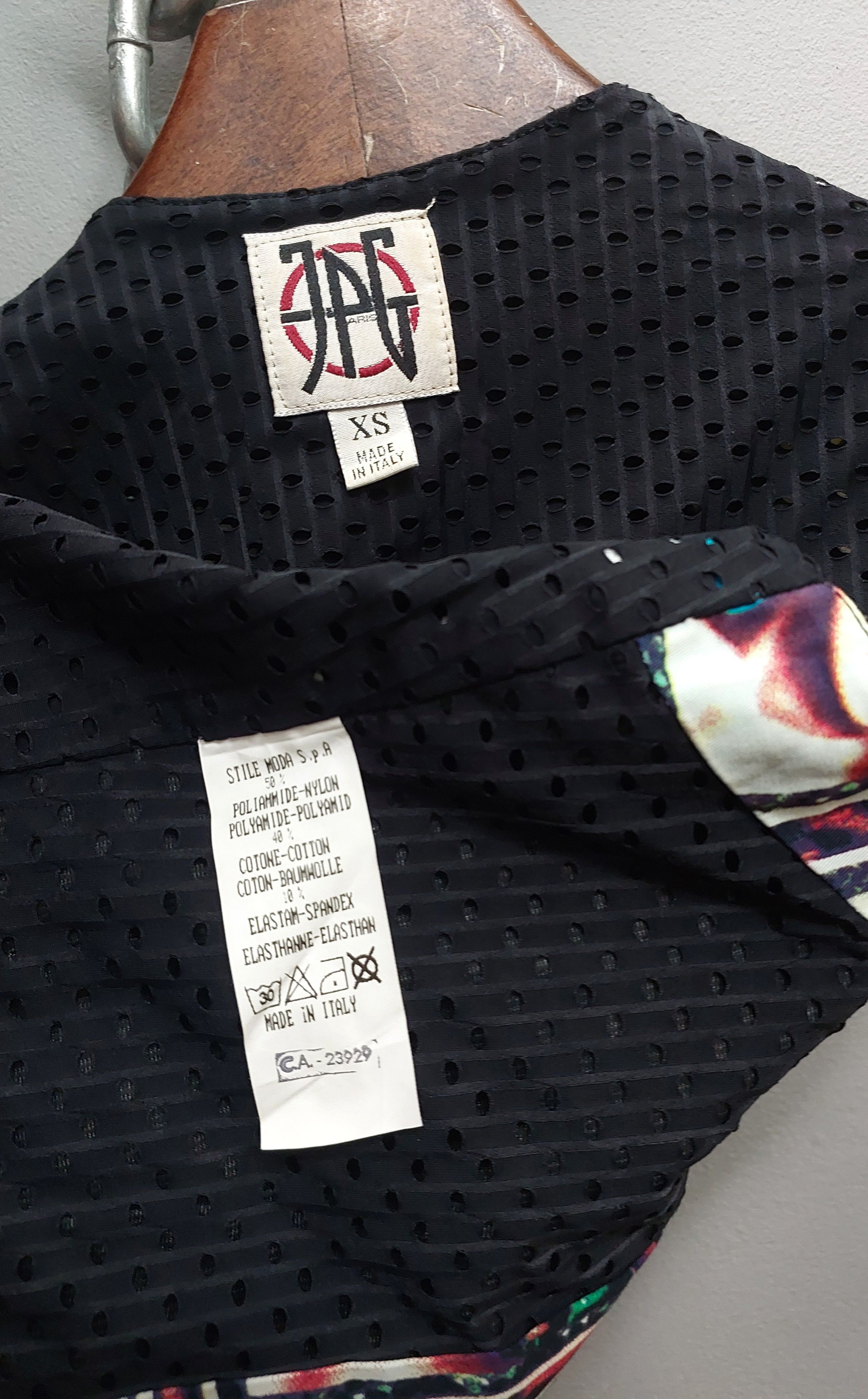 Jean Paul Gaultier Jean Paul Gaultier 1996 Multi Face Vest Size US XS / EU 42 / 0 - 10 Thumbnail