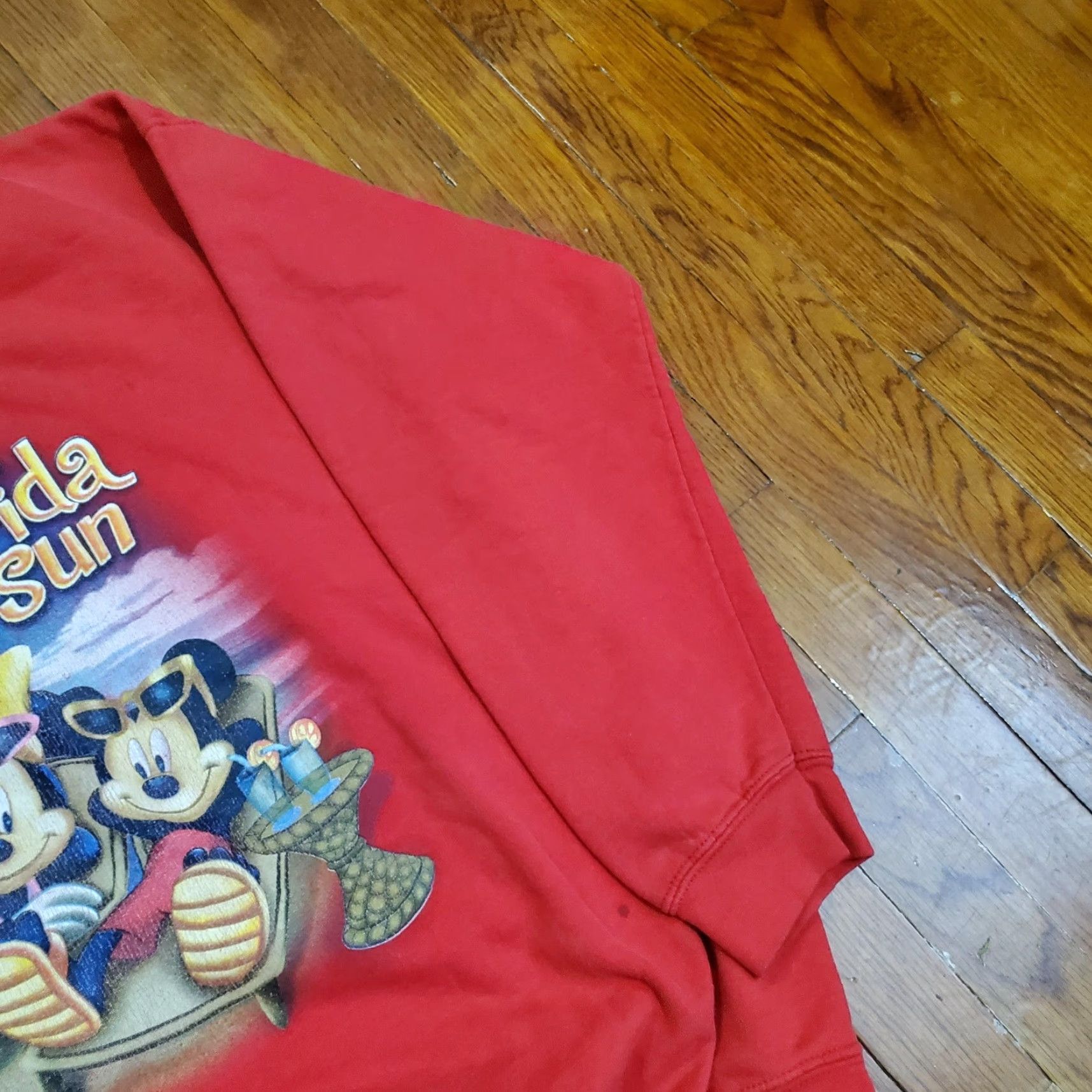 Disney Disney Sweatshirt Mens Large Red Graphic Mickey Minnie Beach Florida Cartoon Size US L / EU 52-54 / 3 - 3 Thumbnail