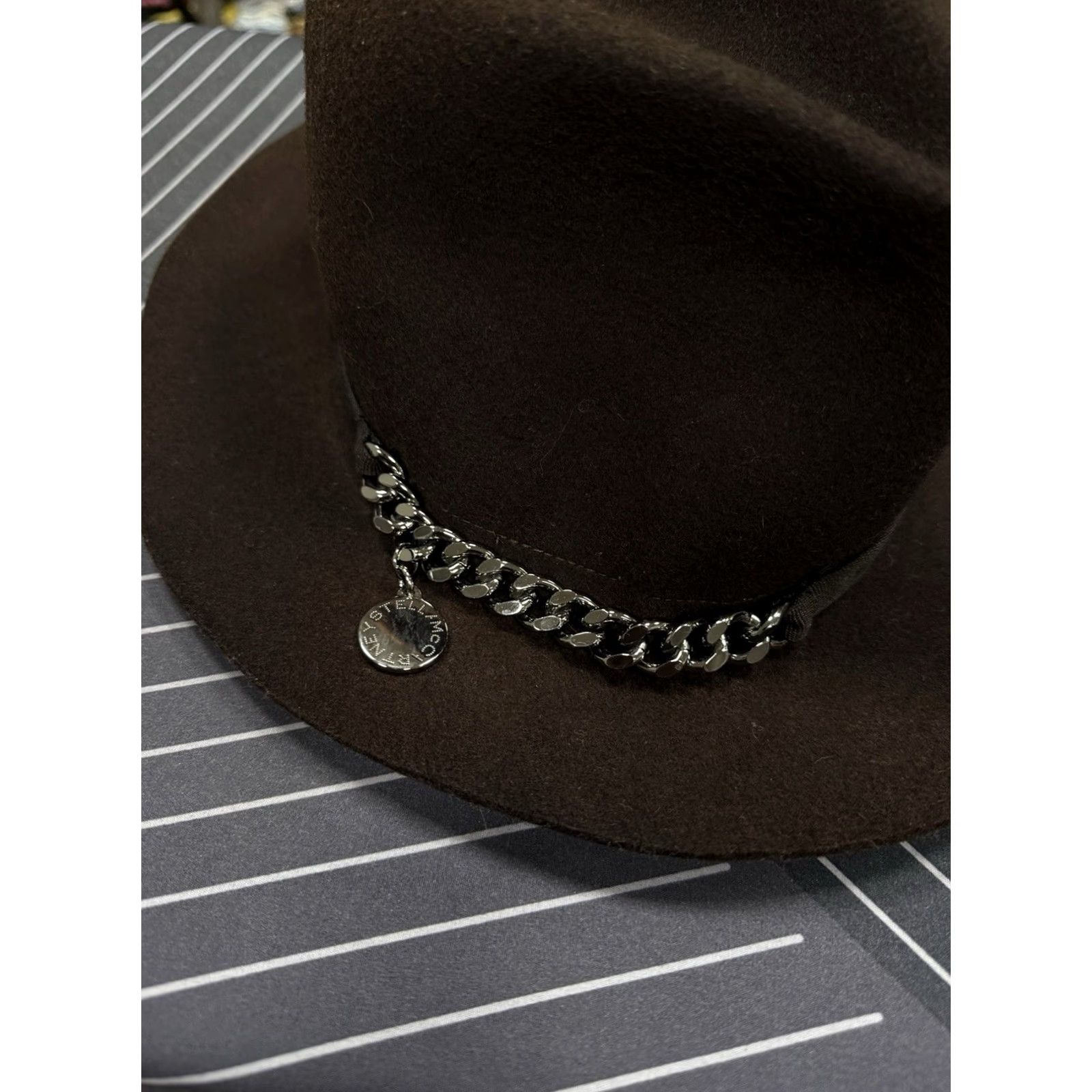 Stella McCartney VINTAGE Stella McCartney Chain-Trim Wool Felt Fedora Hat Women OS Brown Fedora Wool Felt Chain-Trim Italy New with tag Size ONE SIZE - 4 Thumbnail