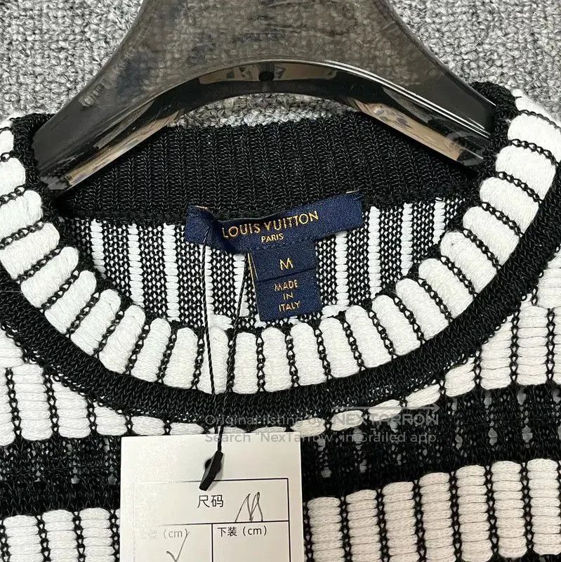 Louis Vuitton Louis Vuitton Women's Striped Knit Sweater . Size M / US 6-8 / IT 42-44 - 4 Thumbnail