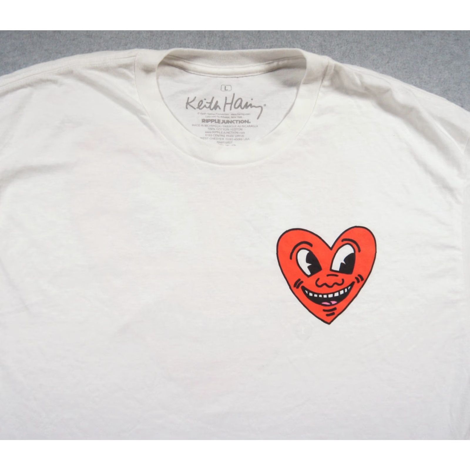 Vintage Keith Haring Shirt Mens Large White Red Heart Art Graphic Tee Streetwear NEW Size US L / EU 52-54 / 3 - 2 Thumbnail