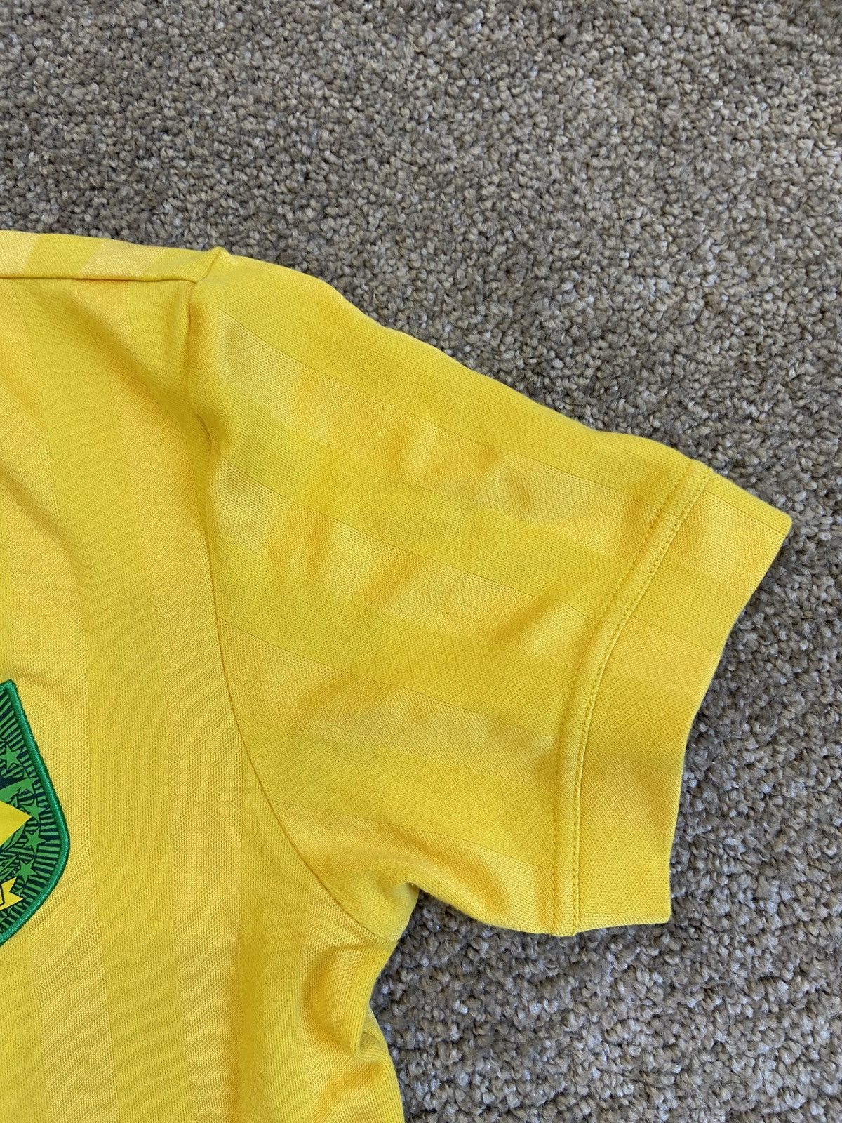 Adidas Vintage Adidas Brazil Retro Football Soccer Jersey Shirt Size US S / EU 44-46 / 1 - 2 Thumbnail