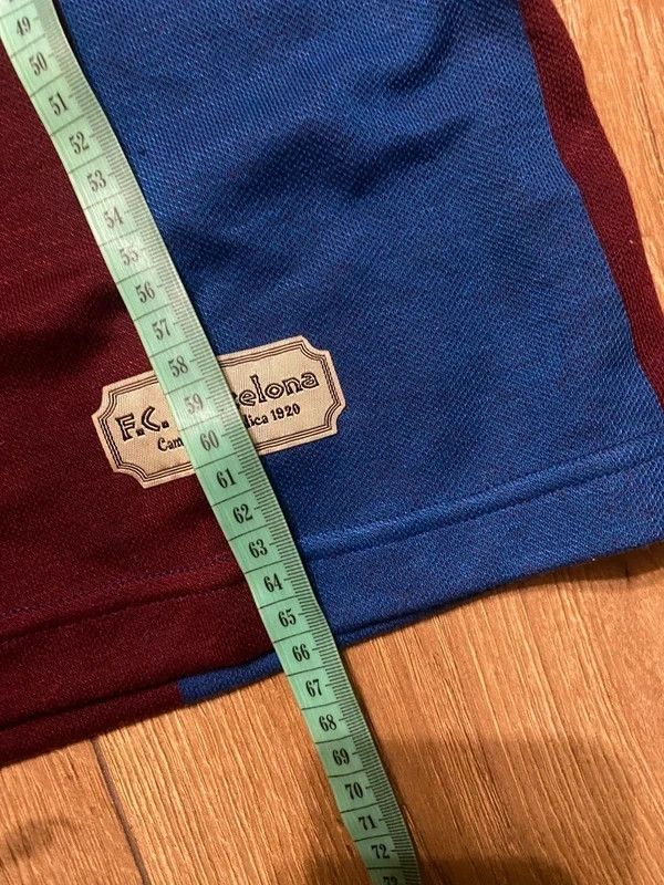 Other FC Barcelona 1920 Jersey Edition Socios 2005 Official Size US L / EU 52-54 / 3 - 11 Thumbnail
