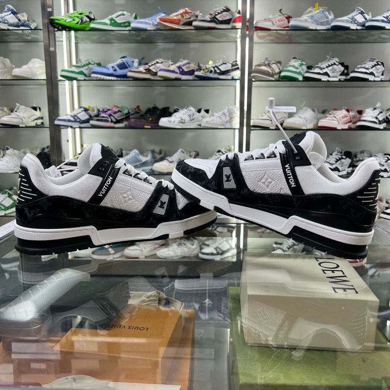 Louis Vuitton LV Trainer Black White Sneakers-2508 Size US 9 / EU 42 - 4 Thumbnail