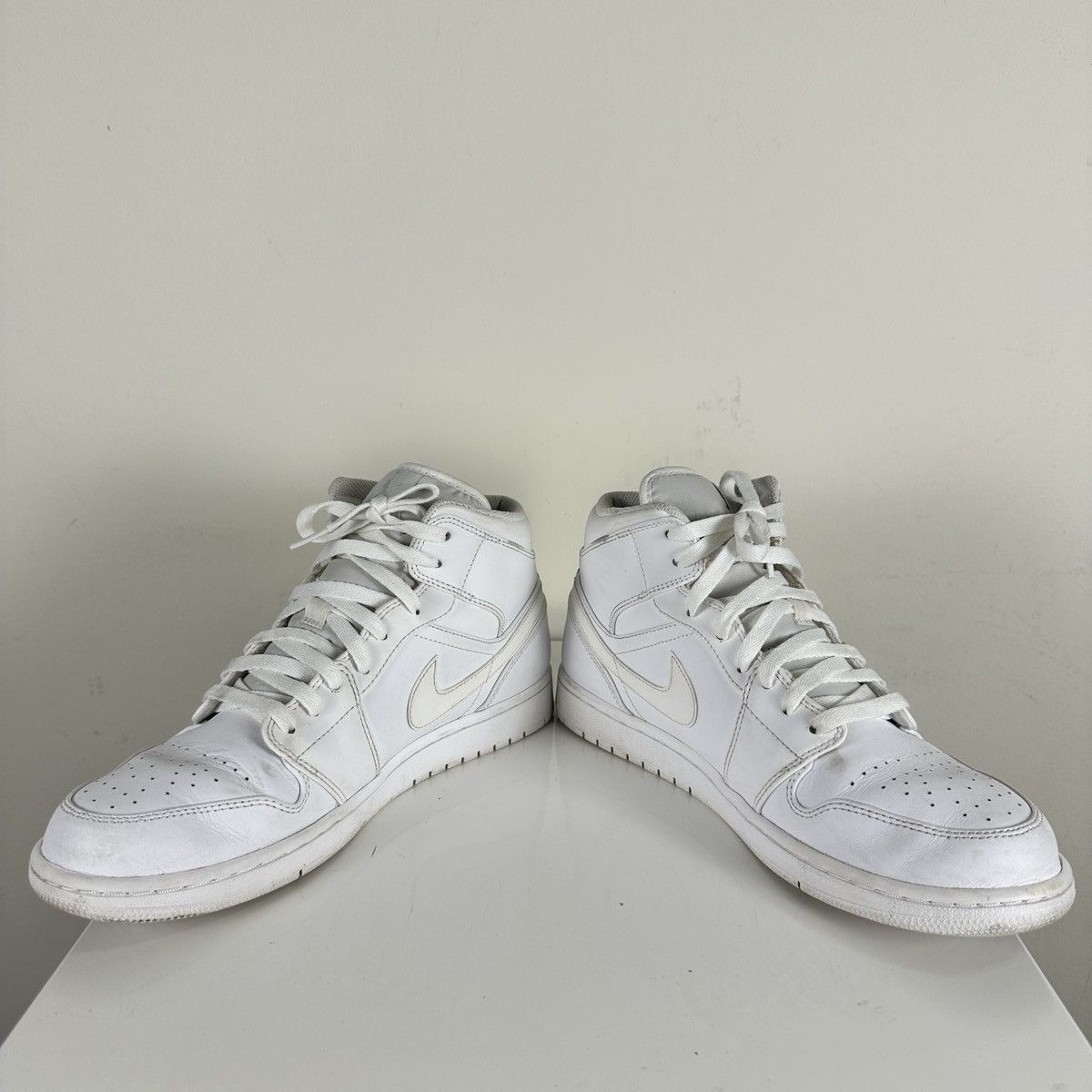 Jordan Brand × Nike Air Jordan 1 Mid Triple White 2020 Size 11.5 Used Rare Size US 11.5 / EU 44-45 - 6 Thumbnail
