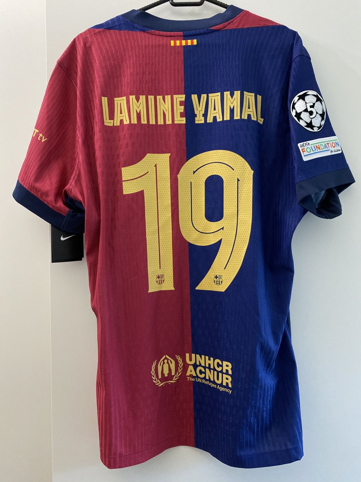 Nike FC Barcelona home shirt 2024/25 match issue Yamal BNWT X(L) Size US XL / EU 56 / 4 - 1 Thumbnail
