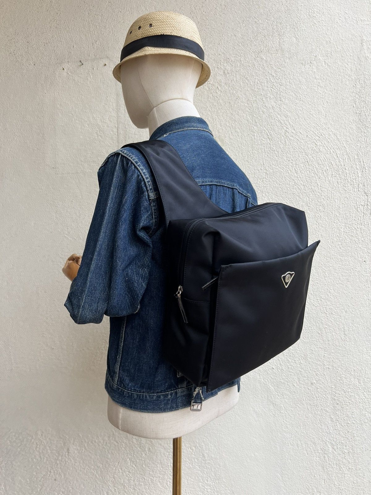 Vintage Archive Renoma Black Crossbody Bag