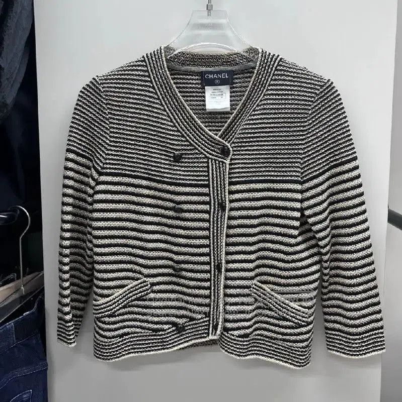 Chanel Chanel Multi-Color Women's Pullover Sweater . Size M / US 6-8 / IT 42-44 - 1 Thumbnail