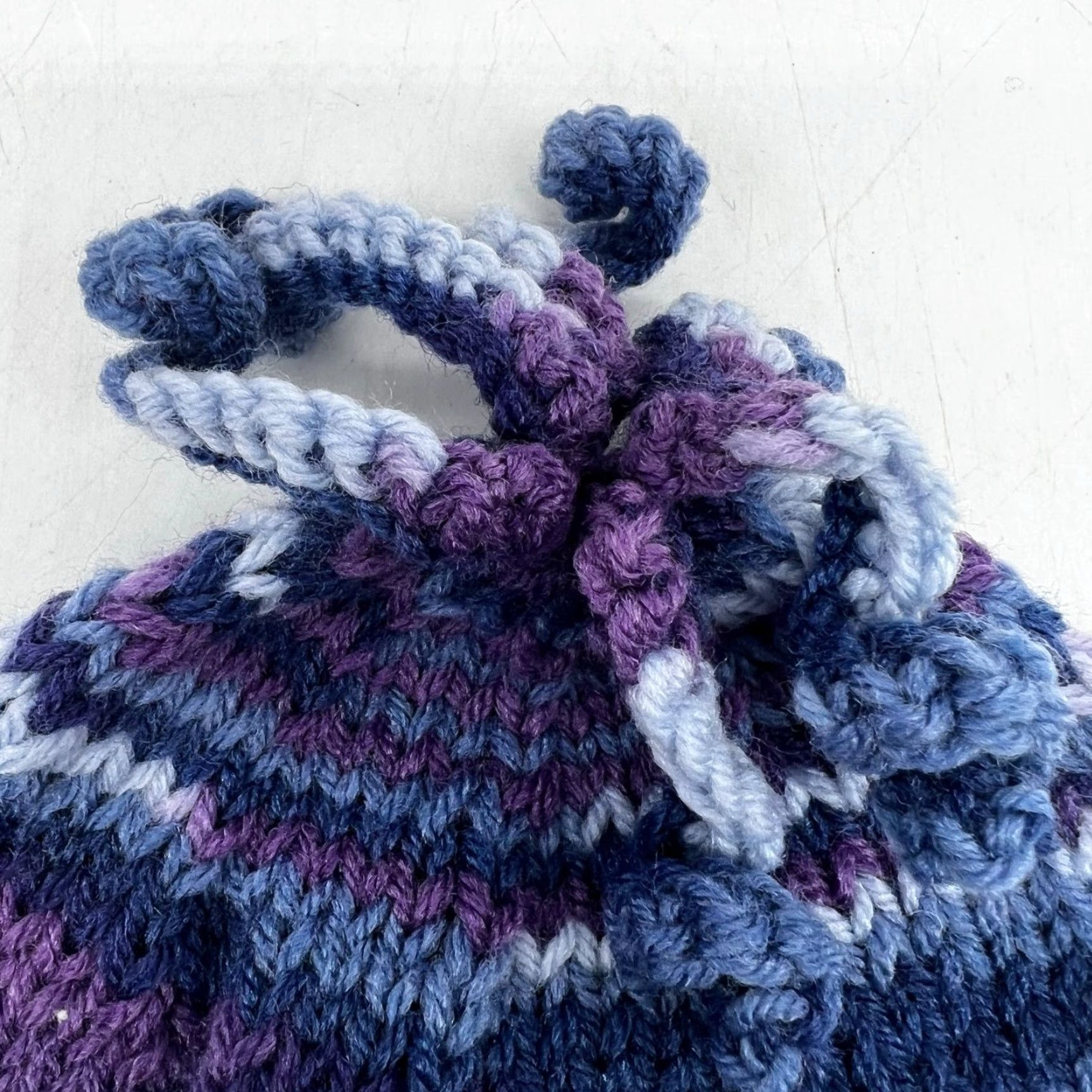 Vintage Hand Knitted in USA Purple Tasseled Womens One Size Stocking Cap Beanie Hat Size ONE SIZE - 3 Thumbnail