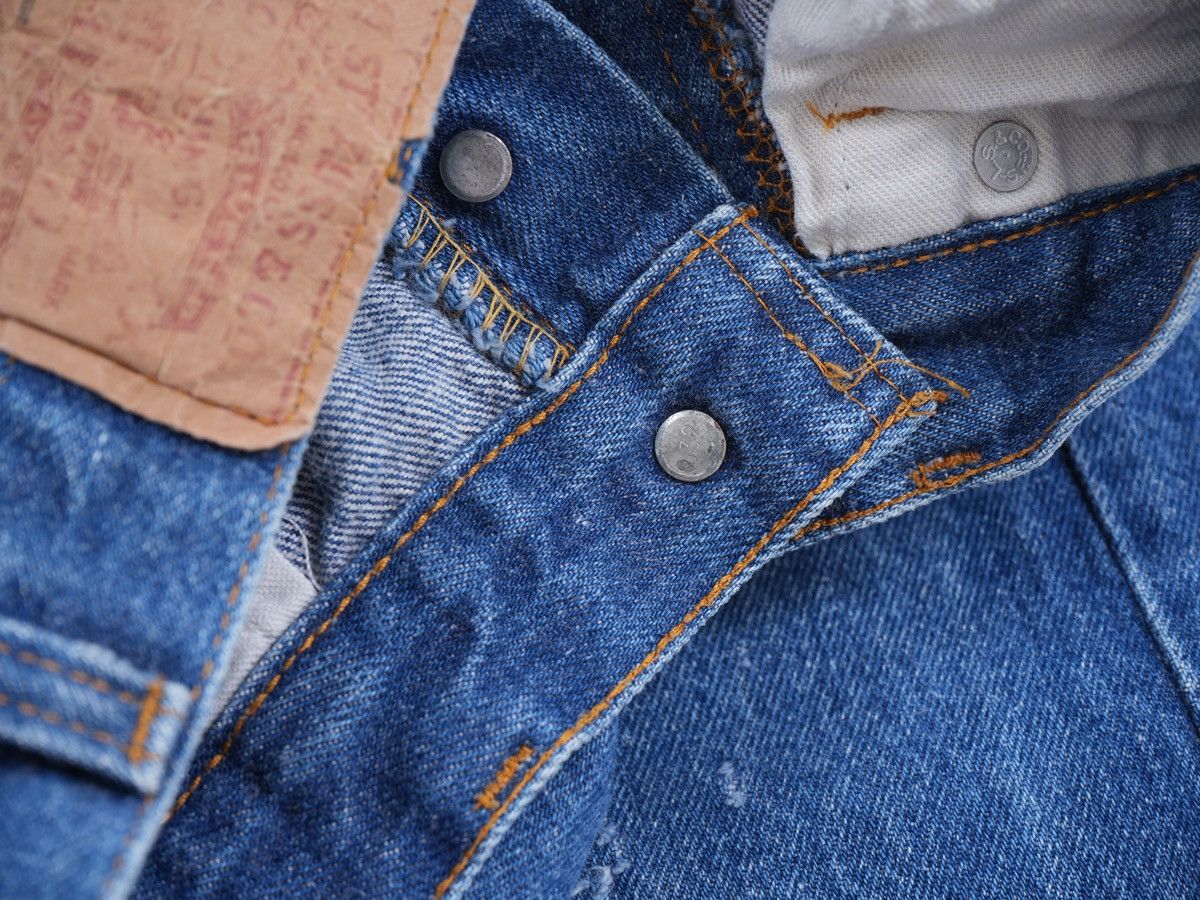Levi's × Vintage Levi’s 501 1983 Distressed Stone Wash Denim fits w30 Size US 32 / EU 48 - 8 Thumbnail