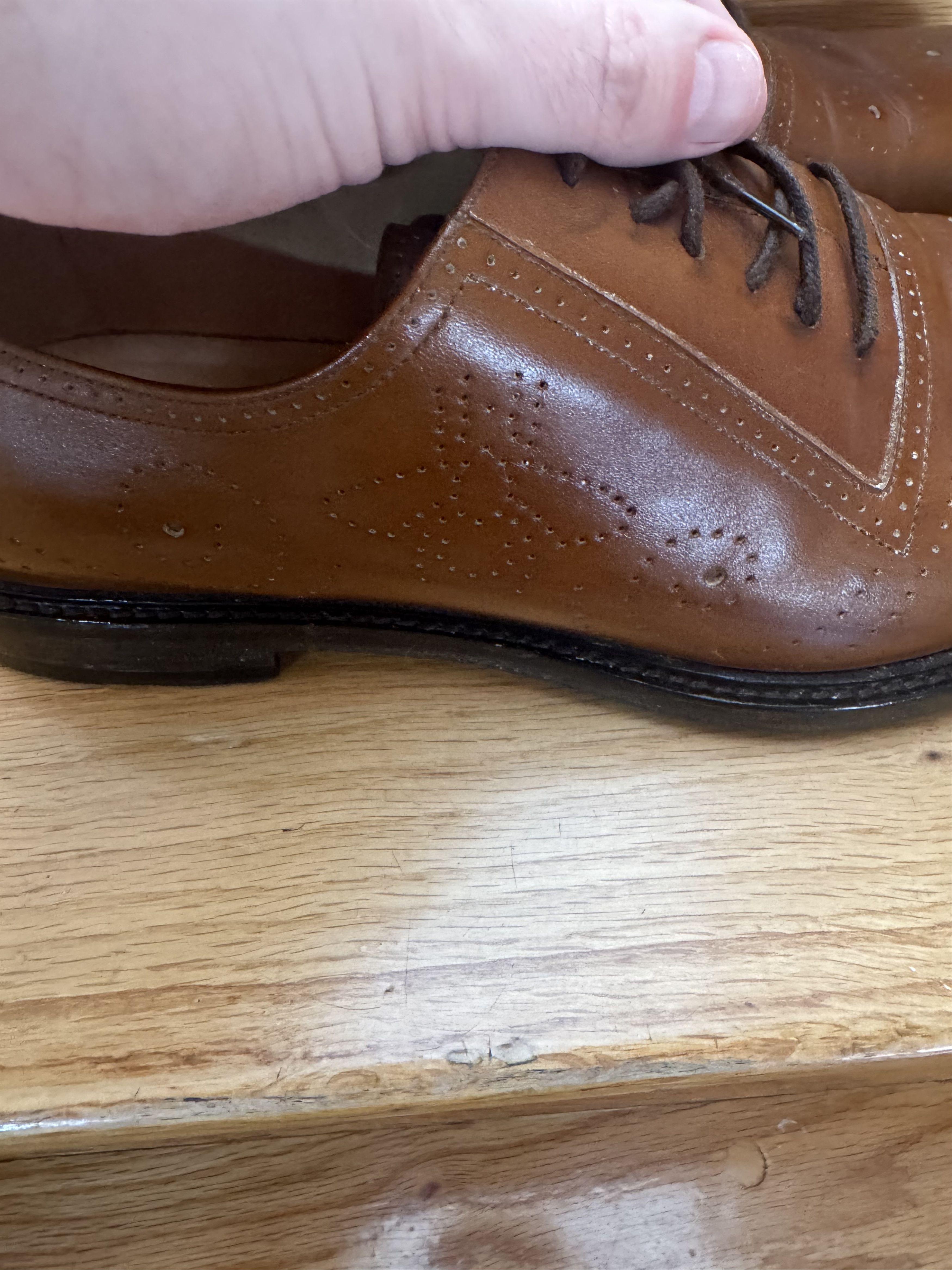 Gucci Bee Brogues