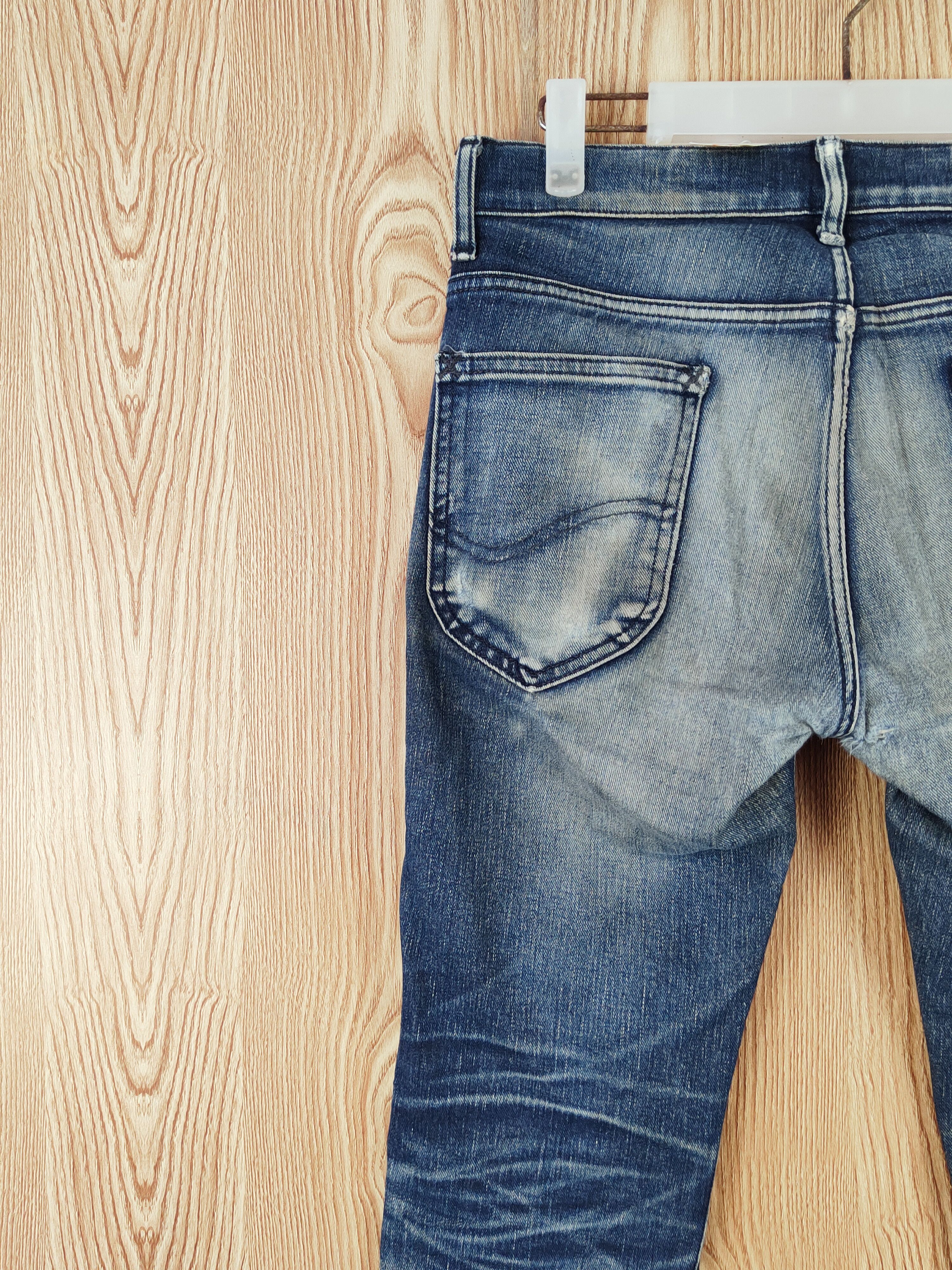 Japanese Brand Lee Dark Blue Distressed Ripped Jeans #W795 Size US 29 - 9 Thumbnail