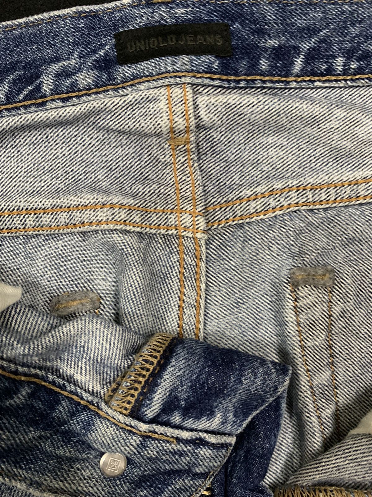 Uniqlo Vintage Uniqlo Dirt Mud Wash Straight Leg Distressed Jeans Size US 33 - 16 Thumbnail