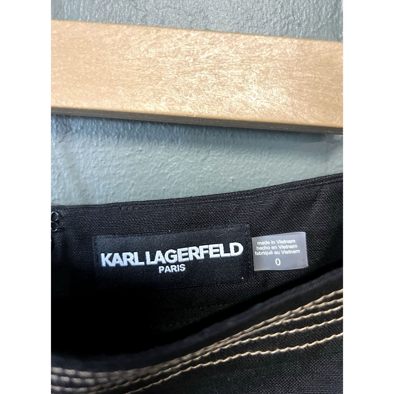 Karl Lagerfeld Karl Lagerfeld Women's Black A-Line Skirt Size 0 NWT Side Lined Knee Length Solid Regular 0 XS? Size 25" / US 0 / IT 36 - 3 Thumbnail