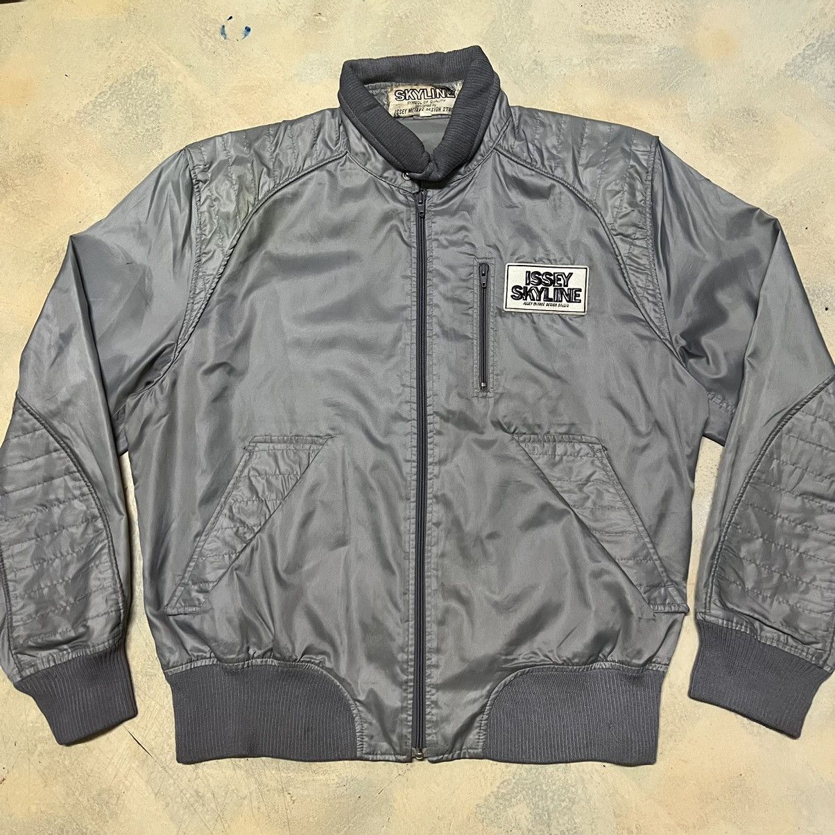 Issey Miyake Vintage Issey Miyake Skyline Bomber Style Jacket Size US L / EU 52-54 / 3 - 3 Thumbnail