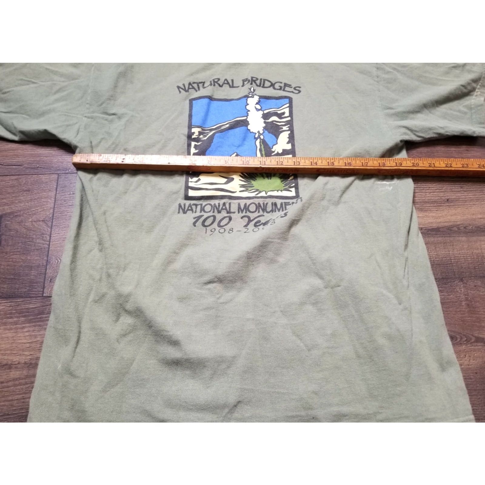 Gildan Vintage Gildan Men’s T-Shirt Nature Double-Sided Green Crew Neck L Size US L / EU 52-54 / 3 - 2 Thumbnail