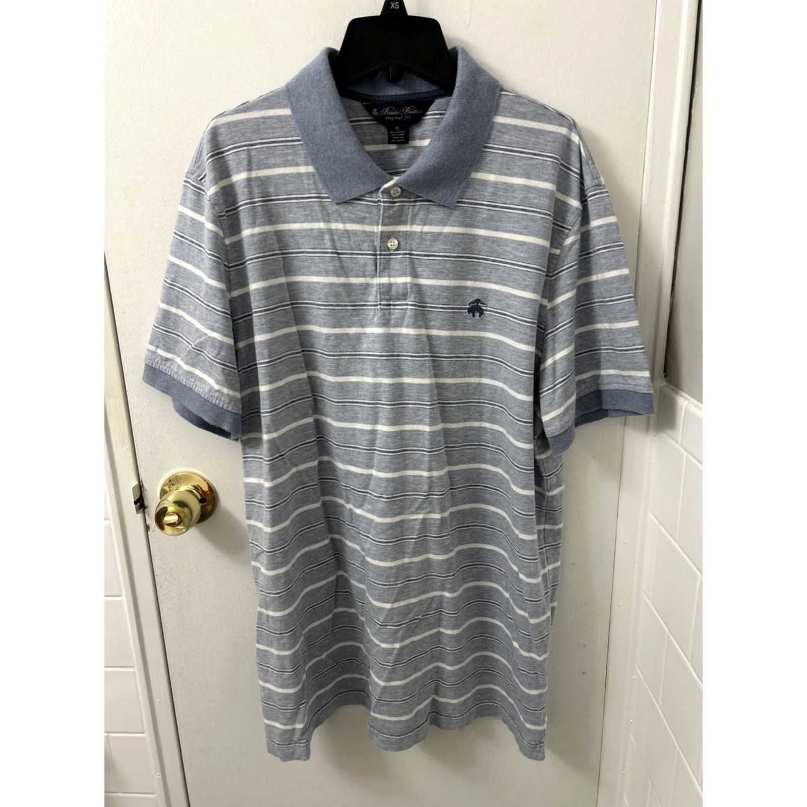 Brooks Brothers Brooks Brothers Polo Shirt Mens XL Blue Striped Linen Blend Regular Fit S/S Polo Shirt Swinging Golf Casual Size US XL / EU 56 / 4 - 2 Thumbnail
