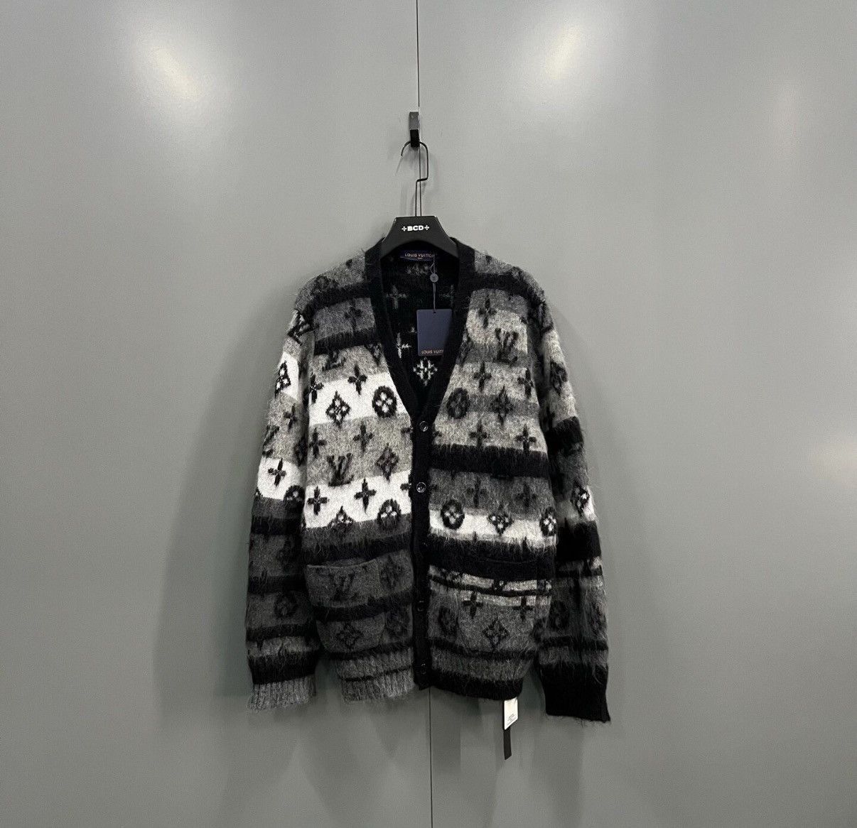 Louis Vuitton Black Patterned Knit Cardigan - XXL Size US XXL / EU 58 / 5 - 1 Thumbnail