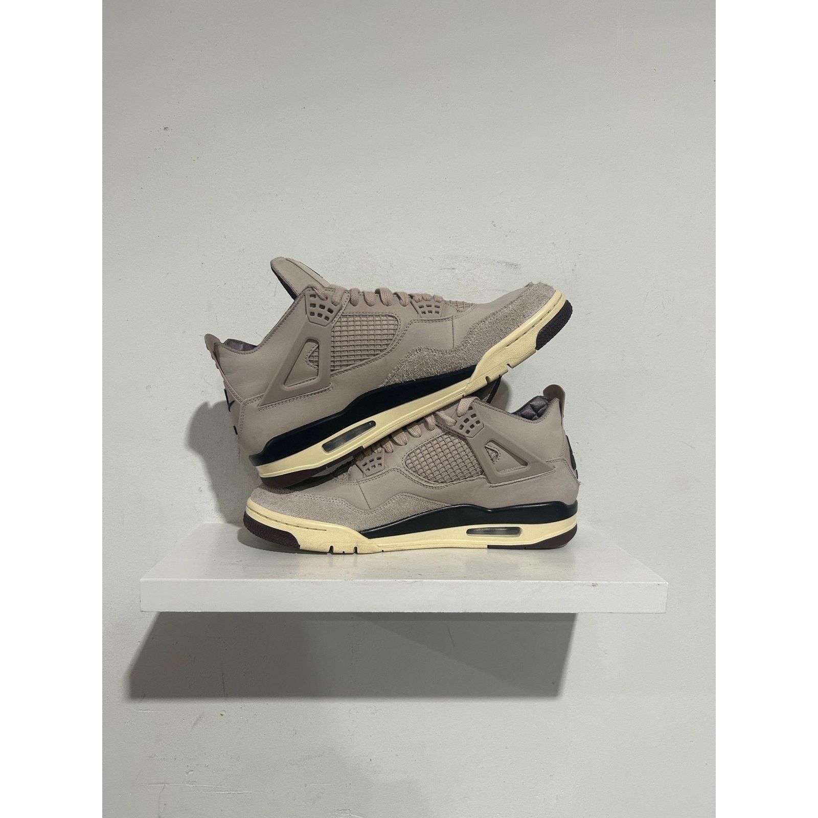 Nike JORDAN 4 RETRO A MA MANIERE WYWS SIZE 11.5M PREOWNED Size US 11.5 / EU 44-45 - 2 Thumbnail