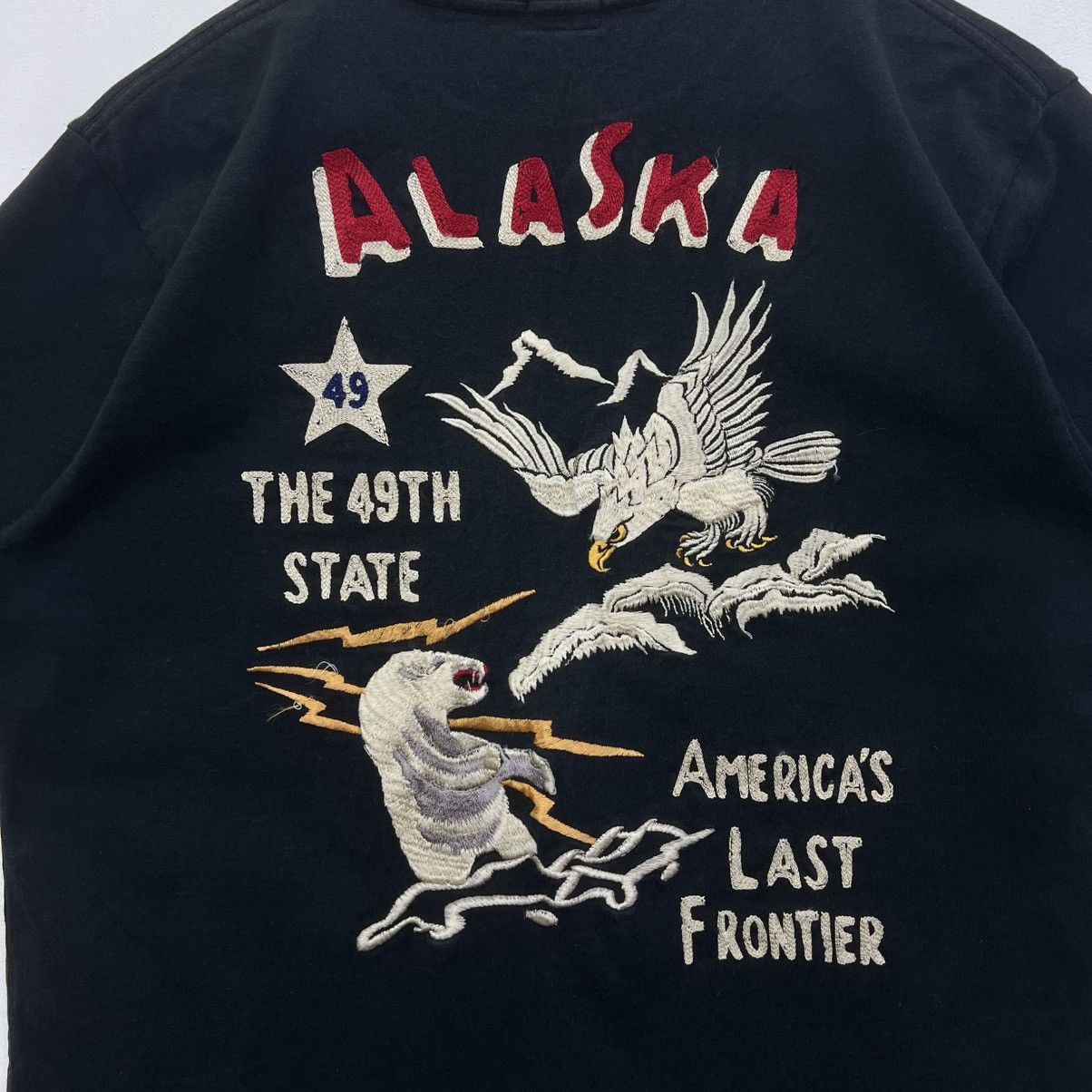 Toyo Enterprises TOYO ENTERPRISE ALASKA THE 49TH STATE EMBRIODERY TSHIRT Size US M / EU 48-50 / 2 - 3 Thumbnail
