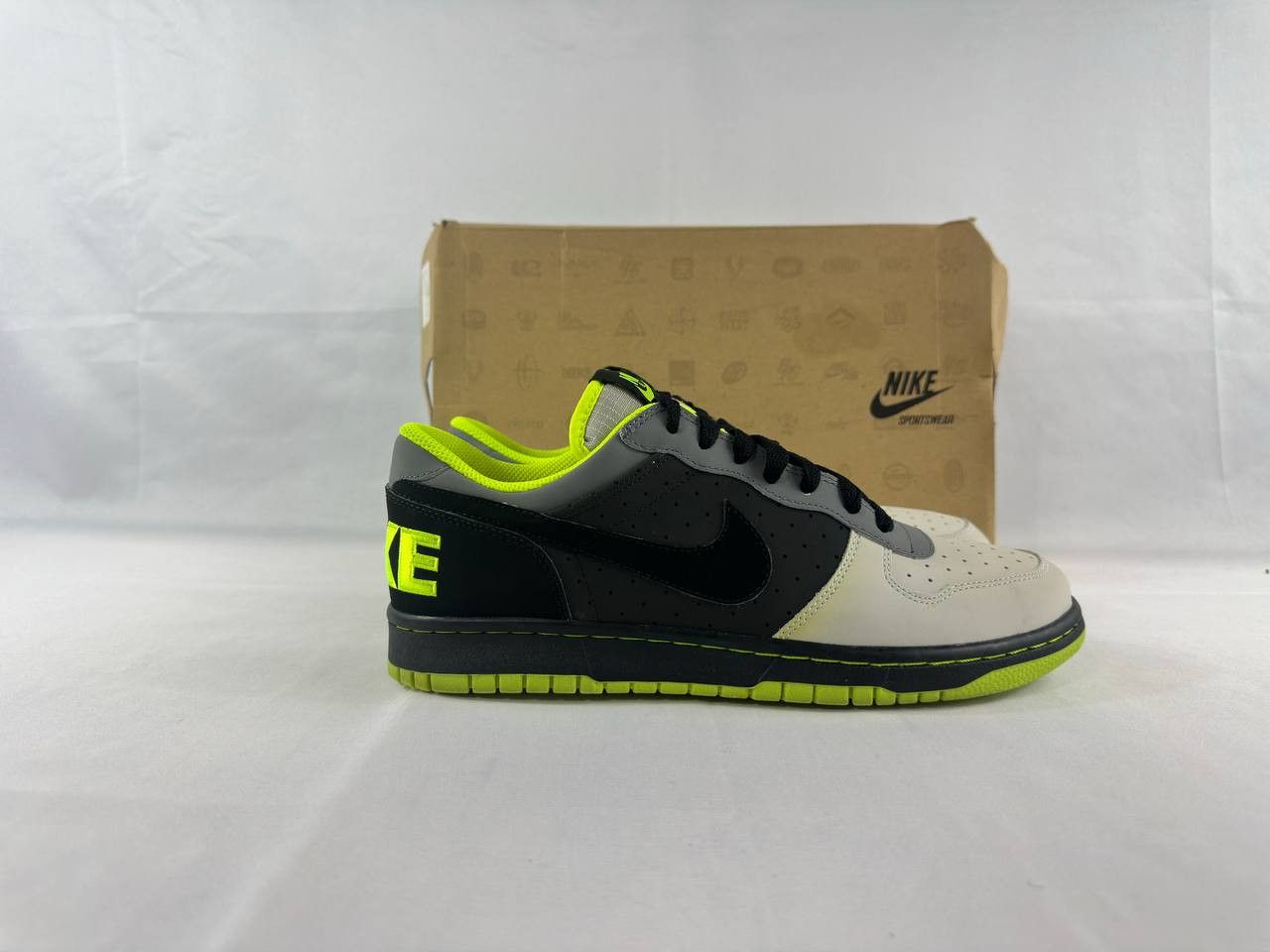 Nike Nike Big Nike 1 LE 2009 Grey Volt 366725-001 Size US 9 / EU 42 - 1 Thumbnail