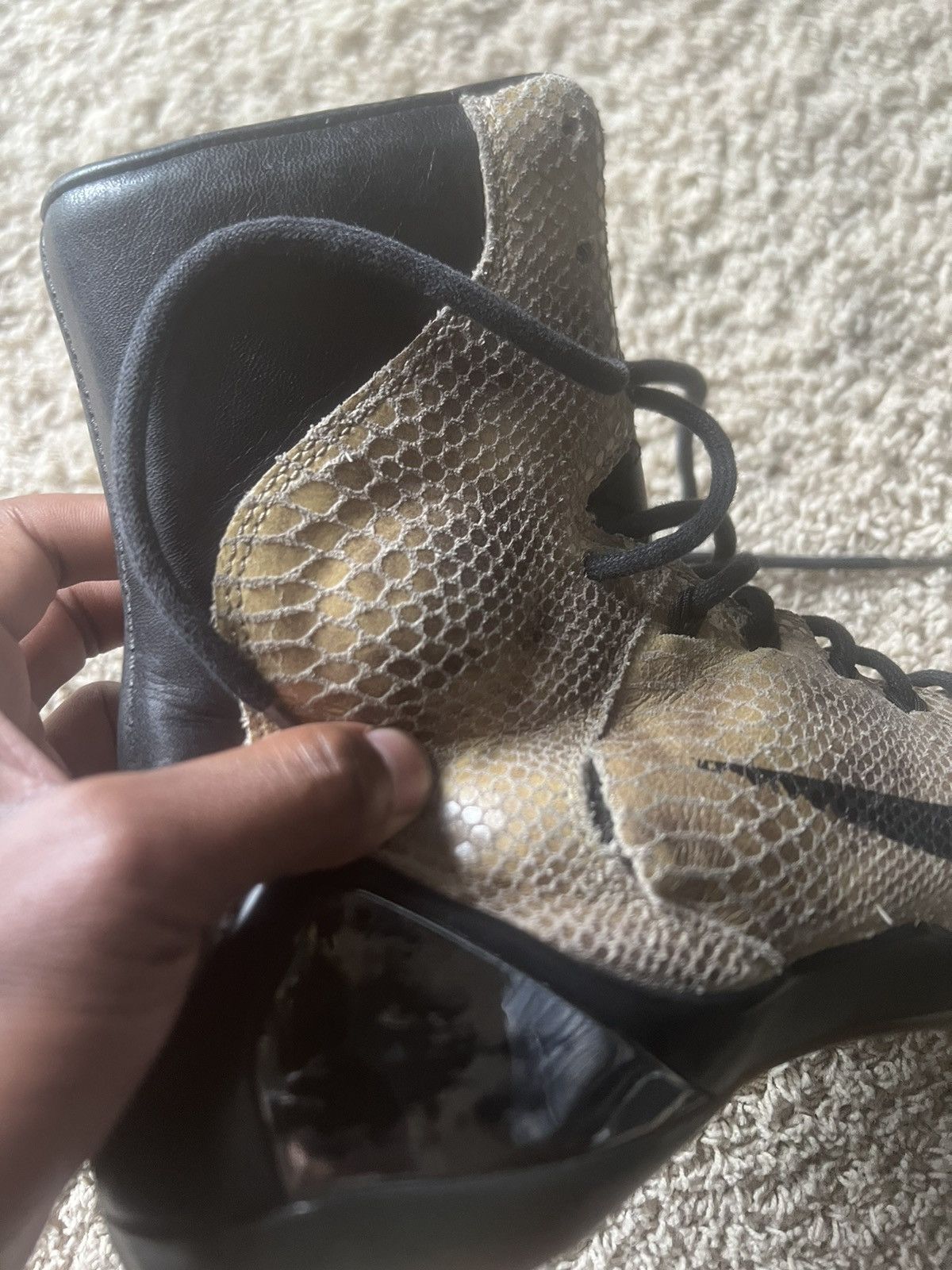 Nike Kobe 9 High EXT QS ‘Snakeskin’ Size US 12 / EU 45 - 8 Thumbnail
