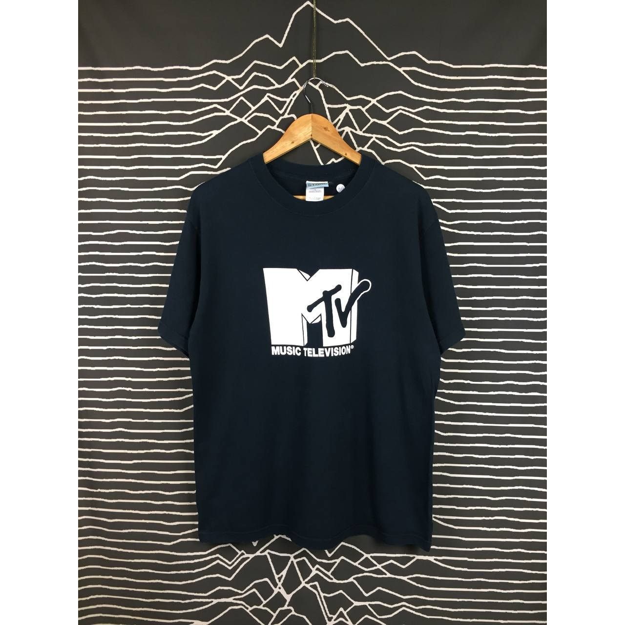Mtv × Vintage Vtg 2006 The MTV Store MTV Music Television Big Logo Tee Size US L / EU 52-54 / 3 - 2 Thumbnail