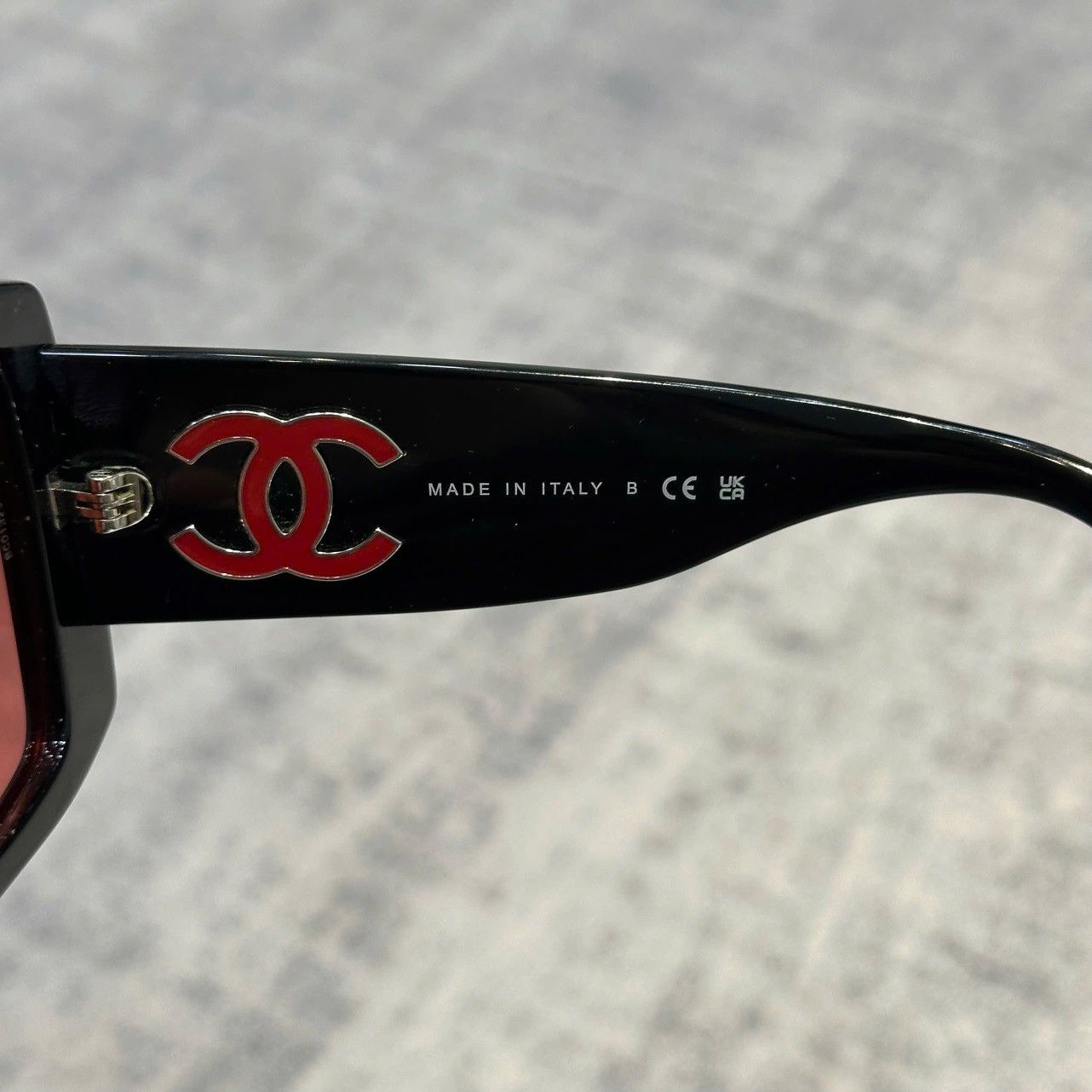 Chanel Chanel 0CH5539 1231D7 Size ONE SIZE - 4 Thumbnail