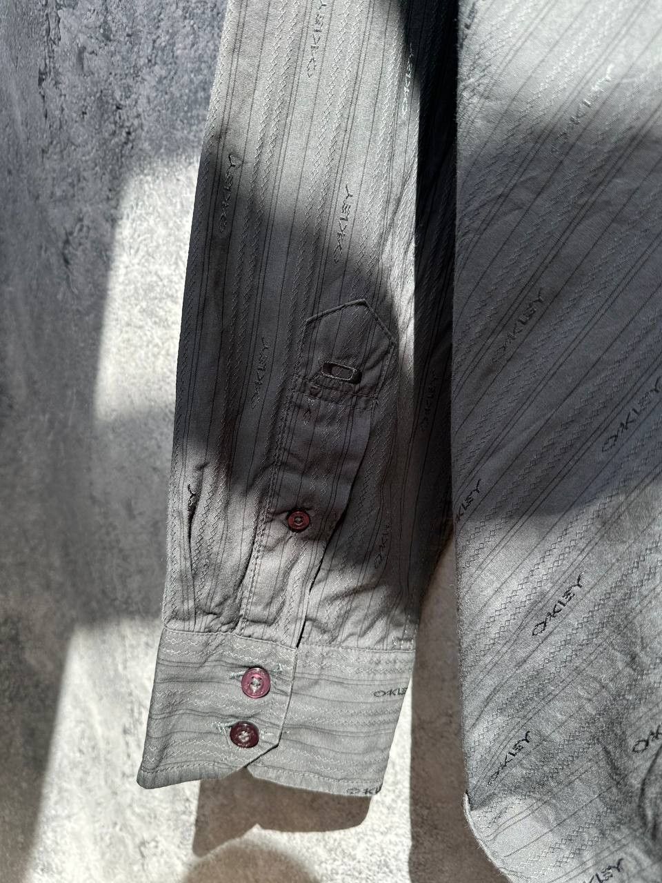 Oakley Oakley Monogram Button Up Shirt Vintage Gray Slim Fit Size US XL / EU 56 / 4 - 11 Thumbnail
