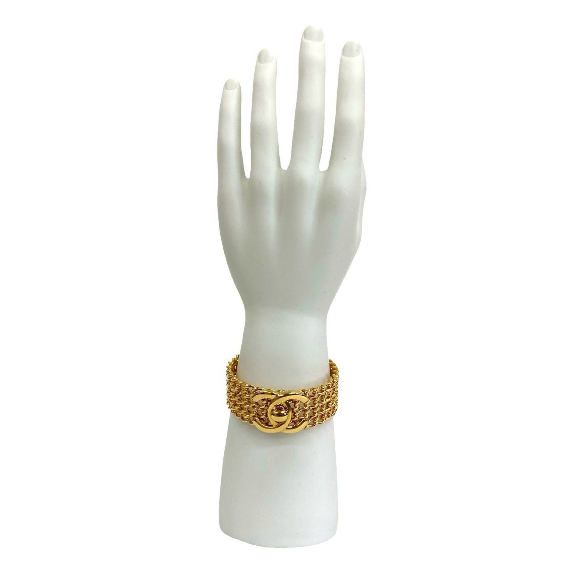 Chanel CHANEL Coco Mark Turnlock Motif GP Bangle Bracelet Gold 32404 Size ONE SIZE - 1 Thumbnail