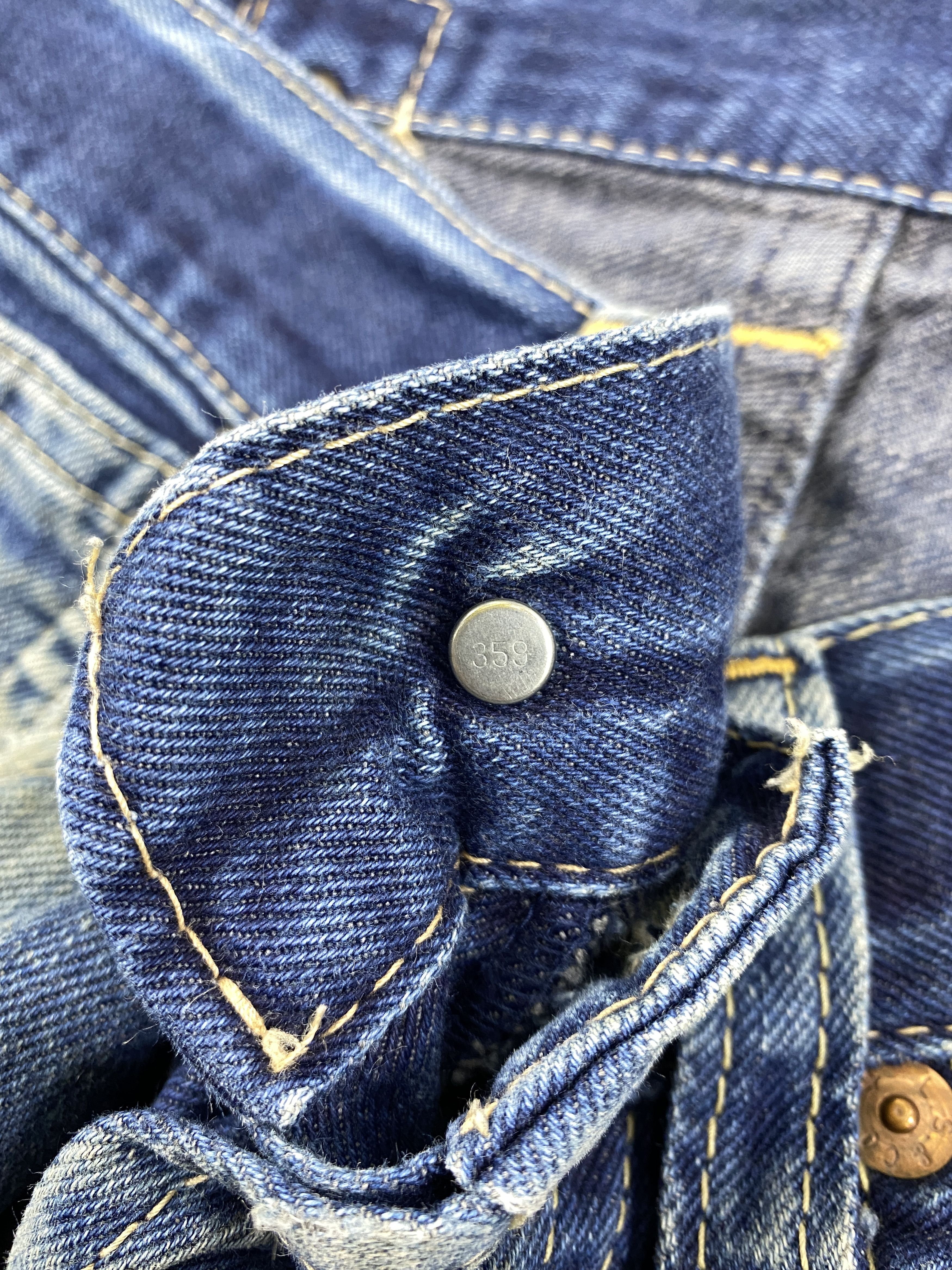 Japanese Brand Distressed Blue Vintage Levi's 902 35x31 Denim -SJ181 Size US 35 - 7 Thumbnail