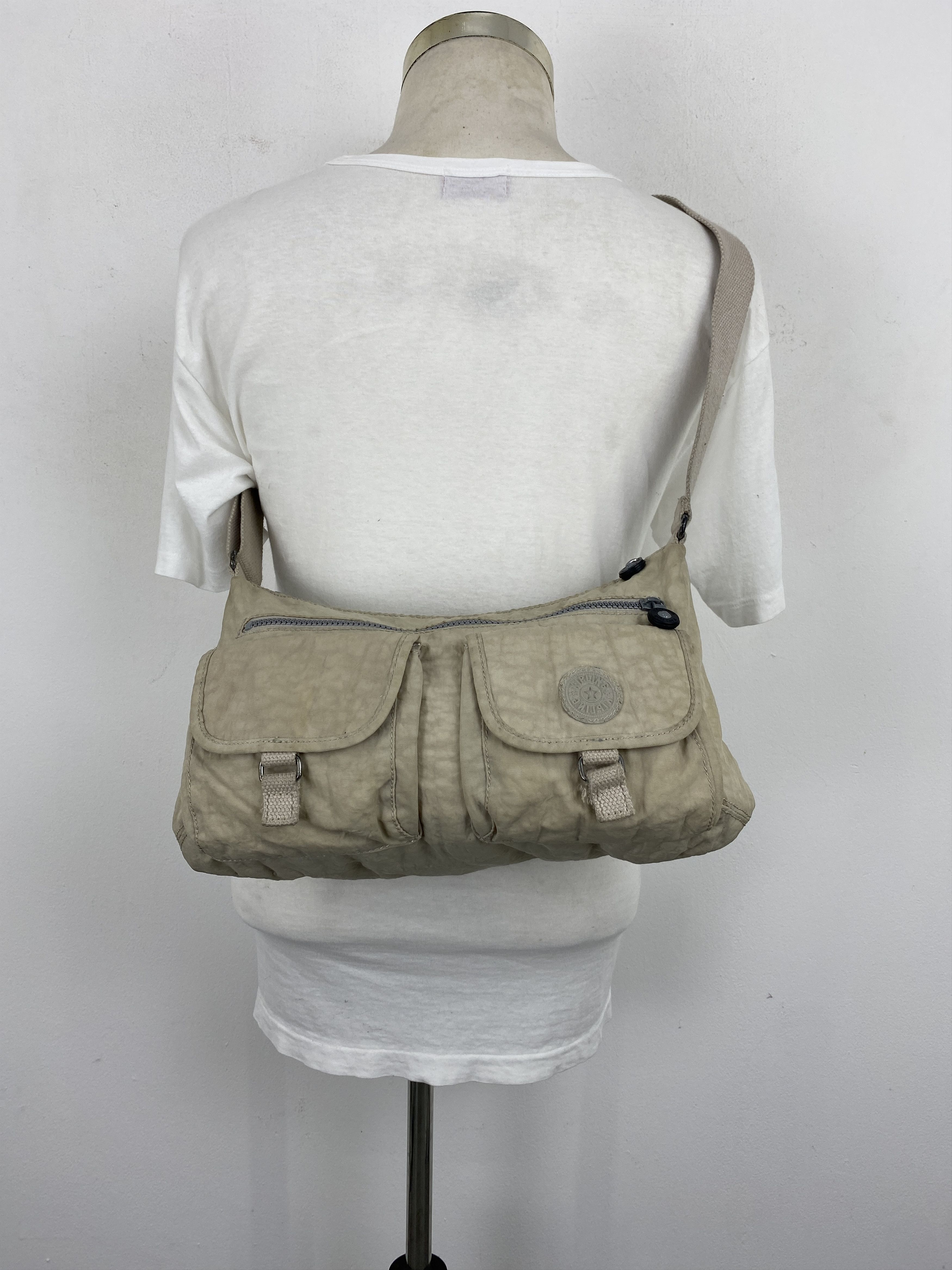 Vintage Kipling Multi Pocket Sling Shoulder Bag in White, Men's