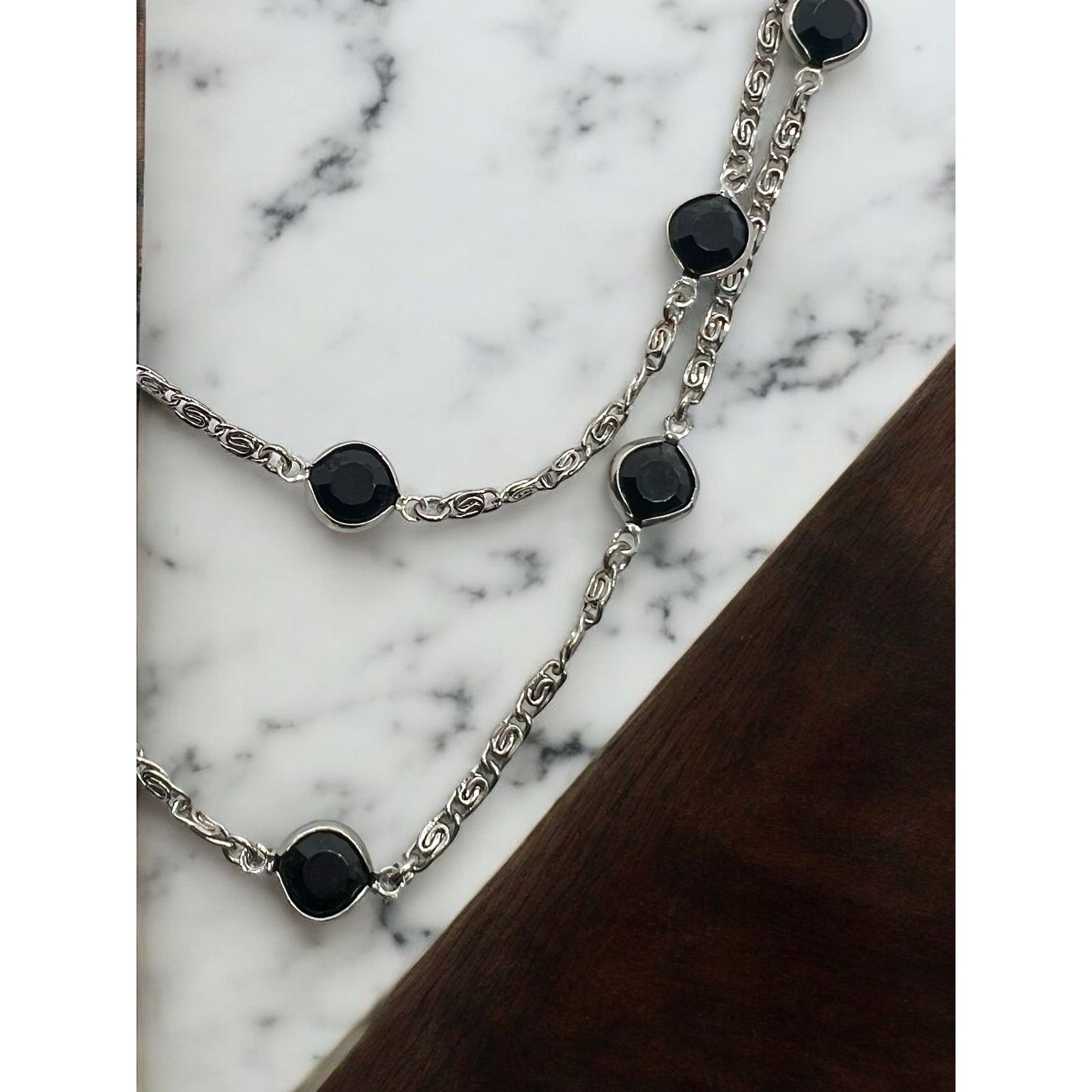 Vintage Silver Tone Jewelry Set-Black Bead Necklace & Drop Earrings Size ONE SIZE - 6 Thumbnail