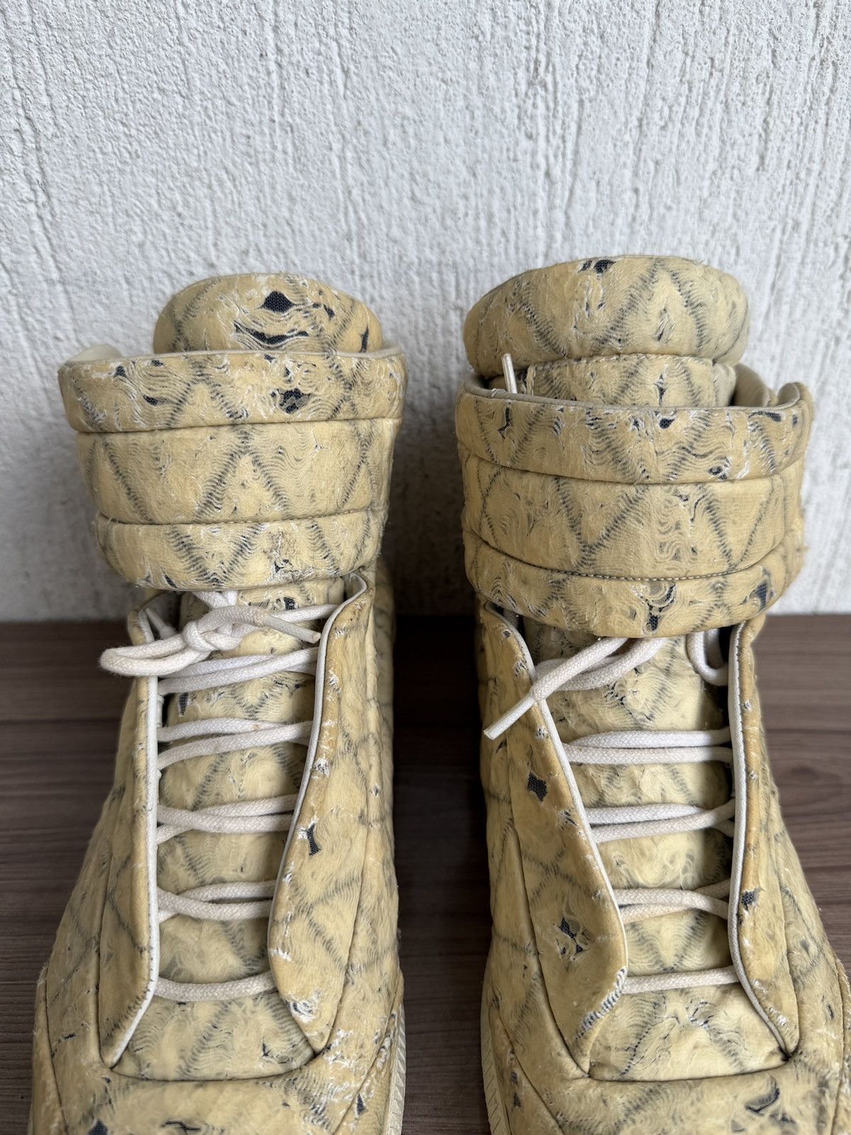 Maison Margiela 😮‍💨🔥Rare future trainers Size US 9 / EU 42 - 8 Thumbnail