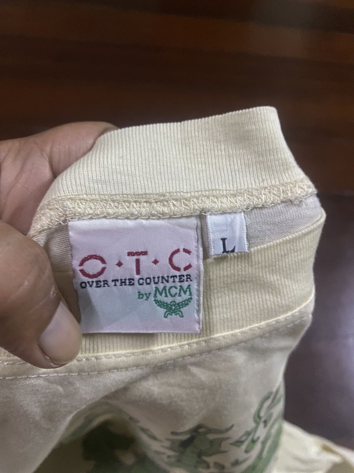 MCM × Vintage Vintage MCM OTC investment waves of life OVER PRINT TSHIRT Size US L / EU 52-54 / 3 - 10 Thumbnail