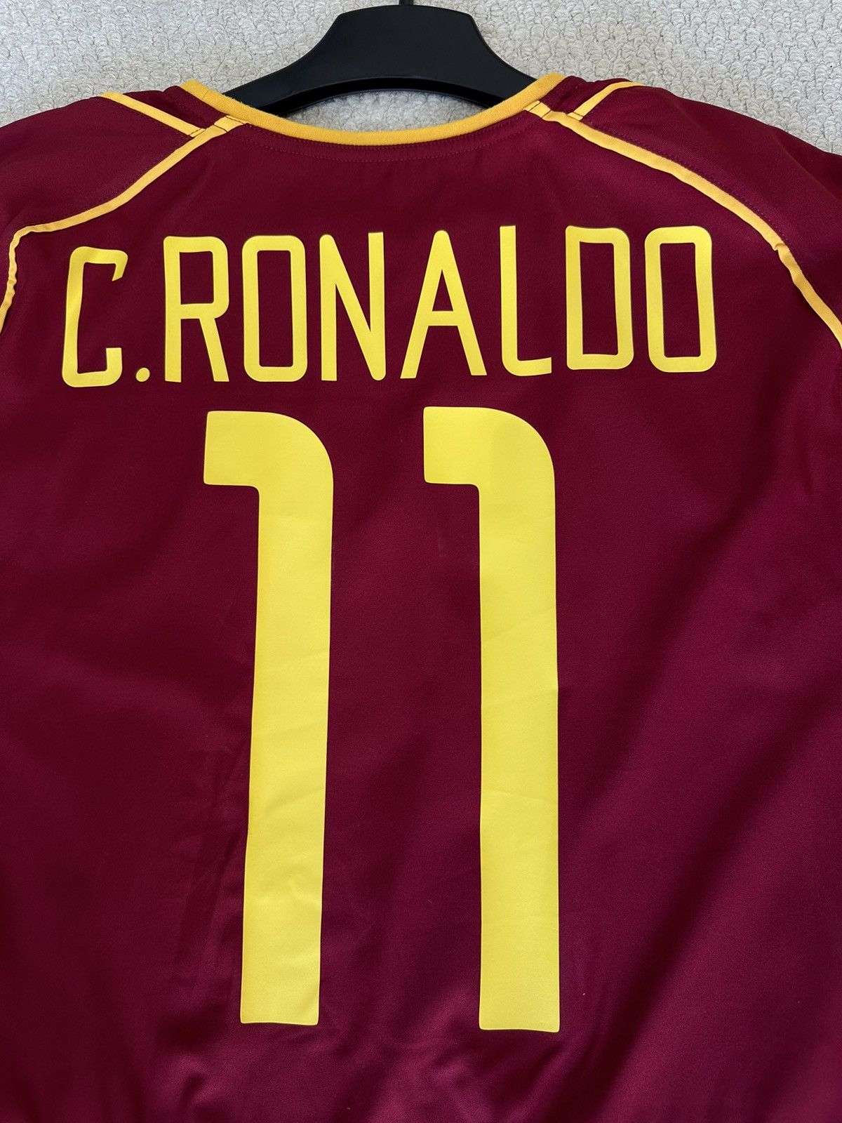 Nike Portugal 2003 Home Player Issue Ronaldo Debut Size US M / EU 48-50 / 2 - 11 Thumbnail