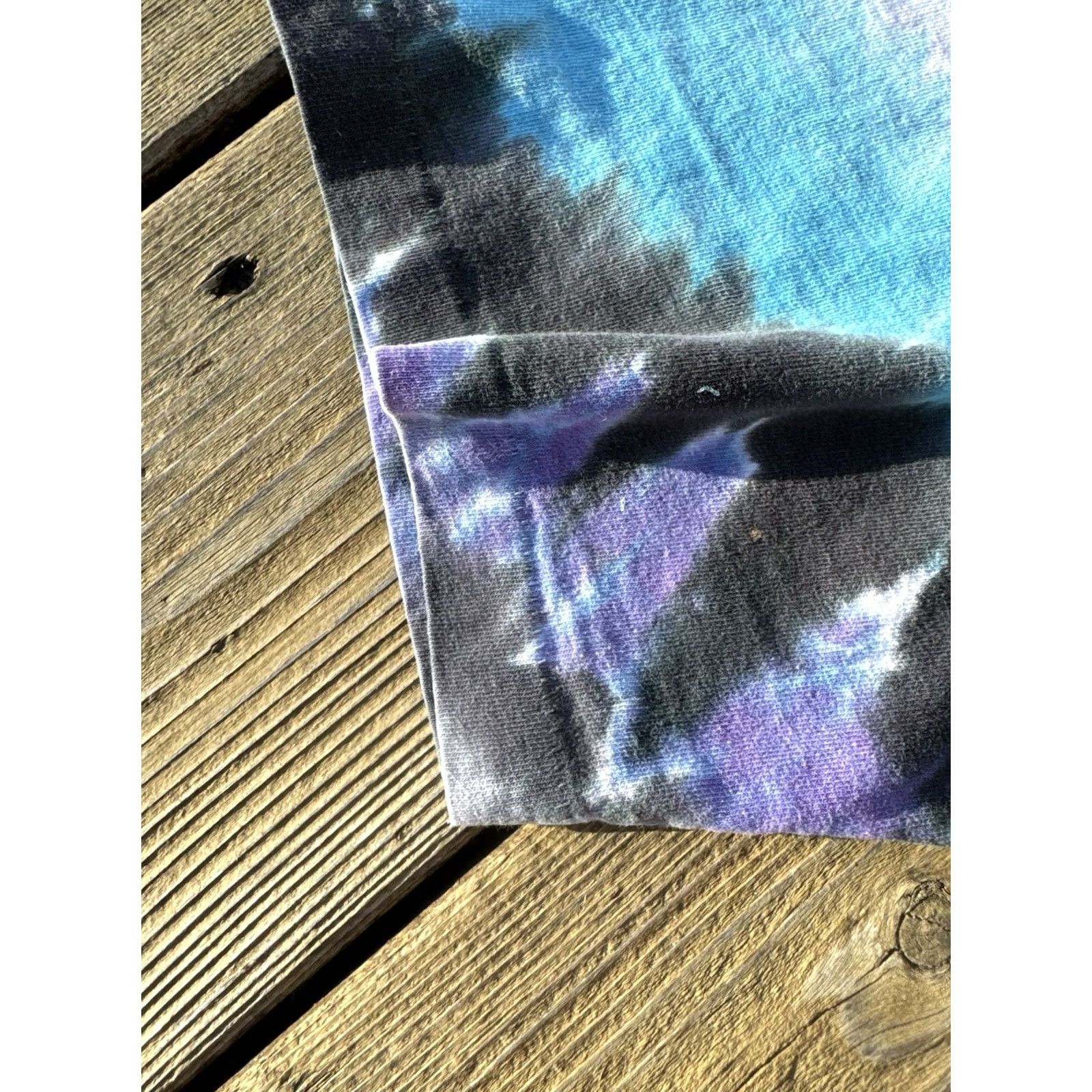 Liquid Blue VINTAGE Grateful Dead NYE 1990 1991 Liquid Blue Tie Dye Tour Shirt XL T-Shirt Men Size US L / EU 52-54 / 3 - 6 Thumbnail