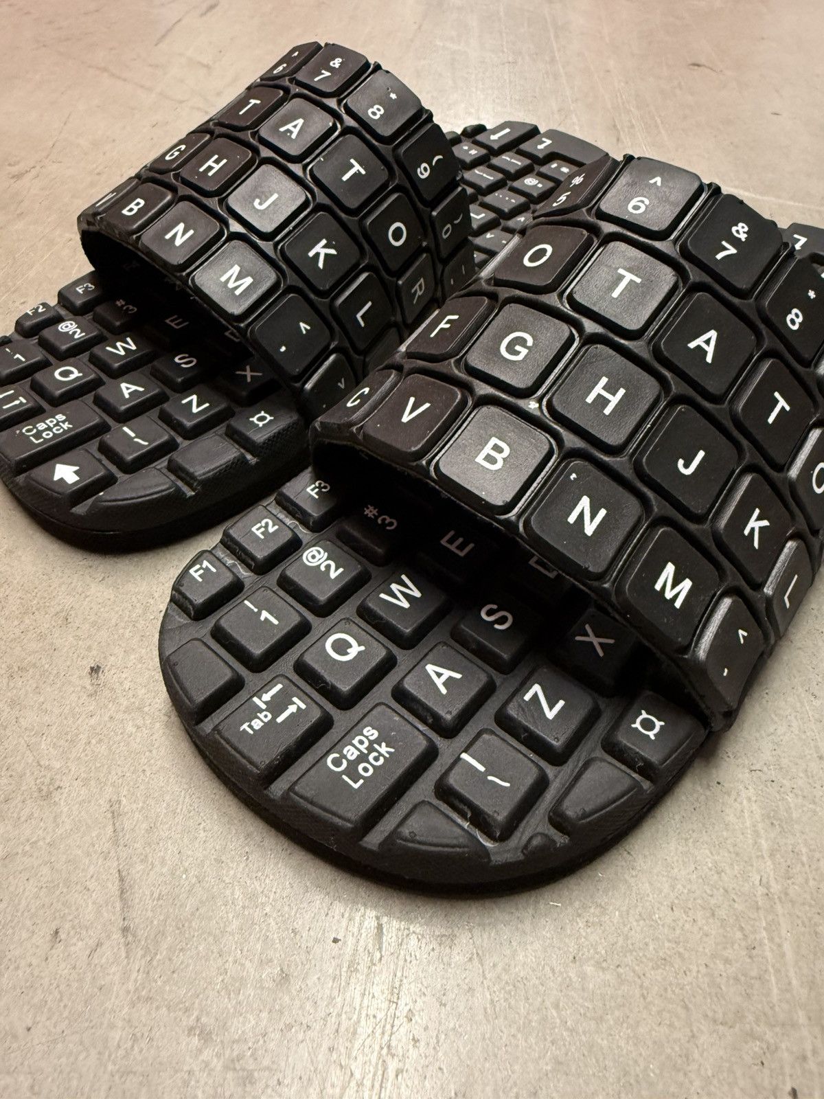 Imran Potato Imran Potato Keyboard Slides Size S/M Size US 6 / EU 39 - 2 Thumbnail